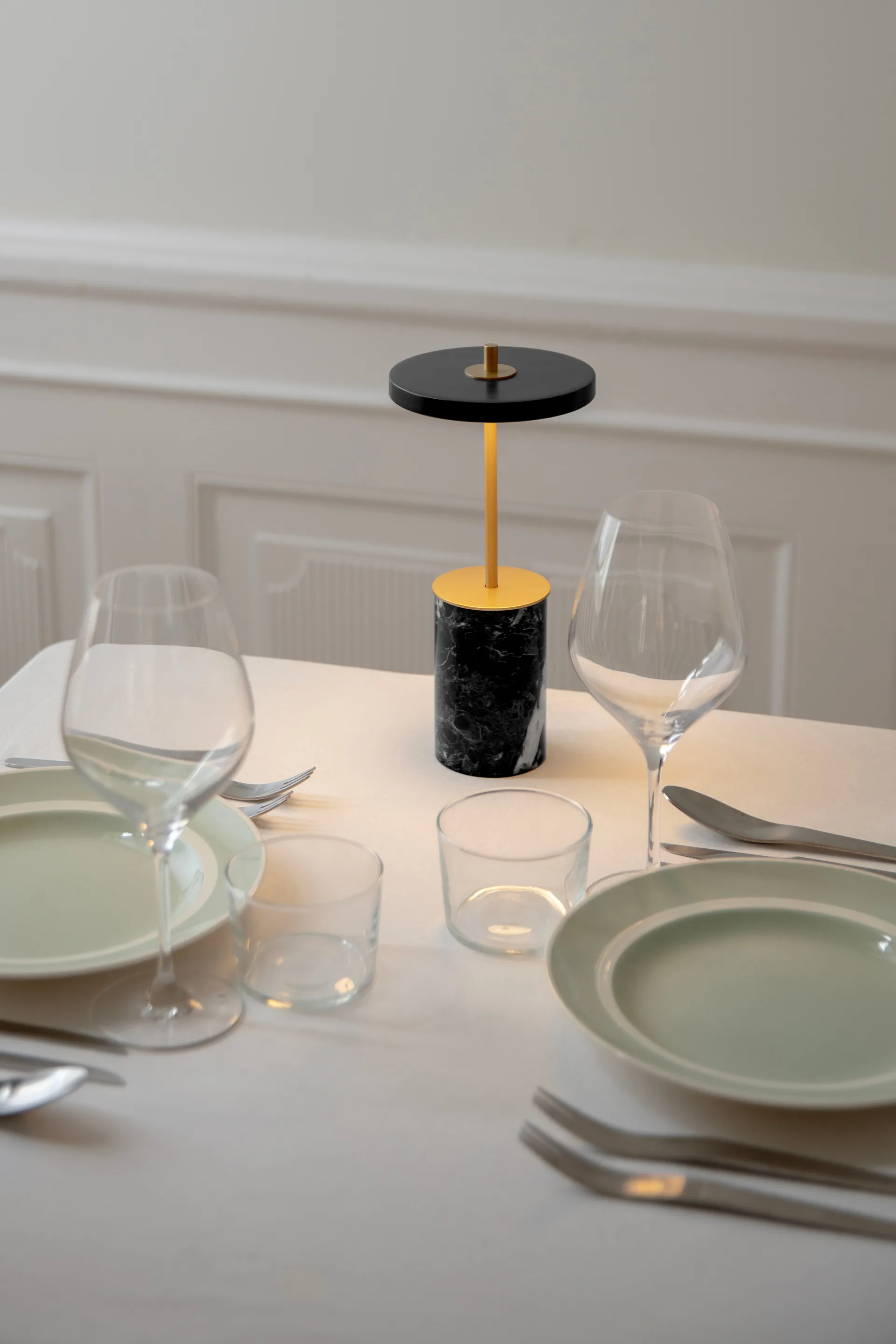 Lampe de table Asteria Move Mini Ø12x25,5 cm, Black marble Umage
