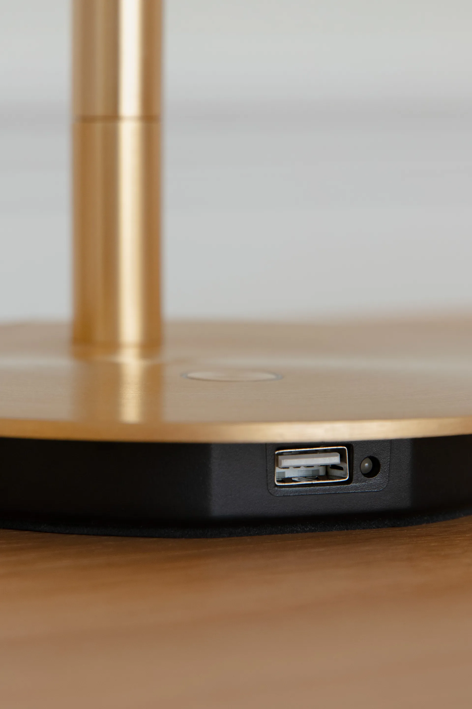 Lampe de table Omni Table, Laiton Umage