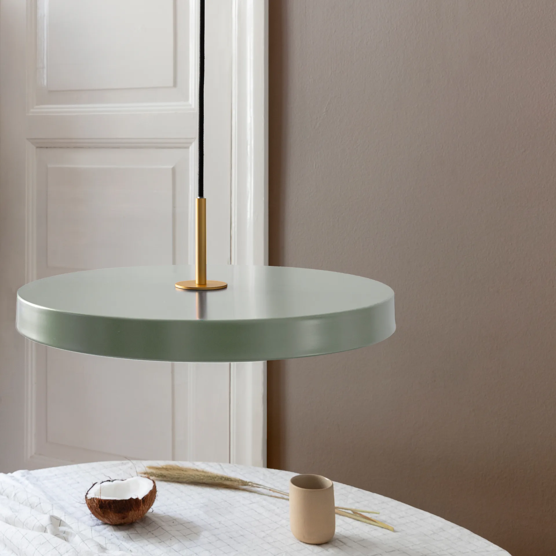 Suspension Asteria, Nuance olive Umage