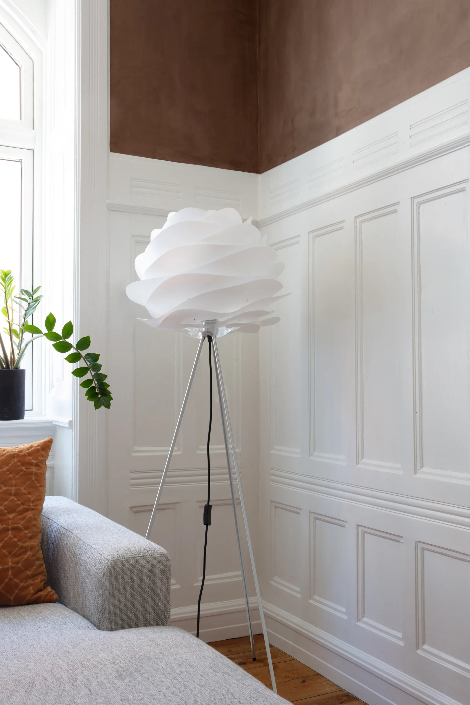 Trépied pour lampadaire Tripod, Acier brossé Umage