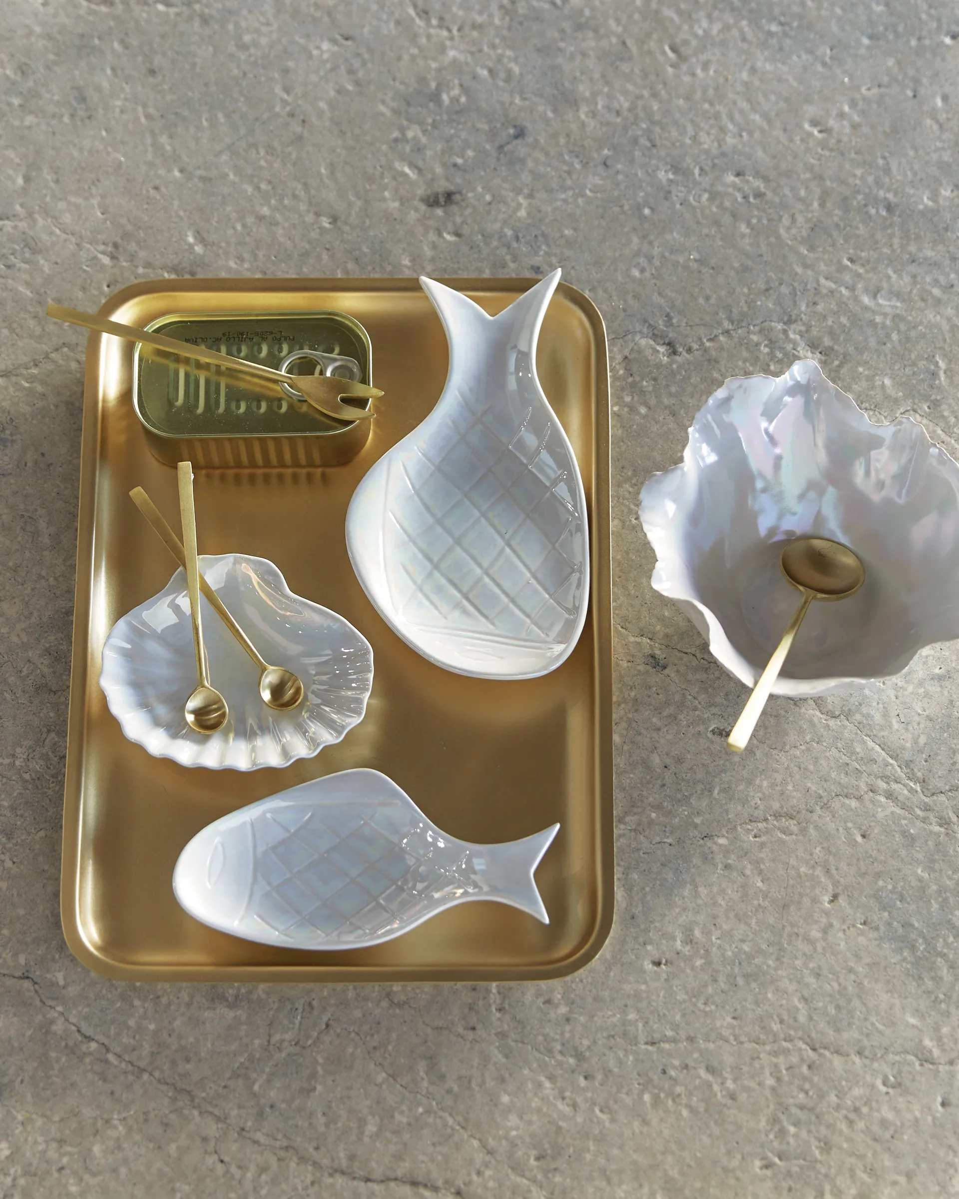 Bol Fish 16 cm, Mother of pearl URBAN NATURE CULTURE