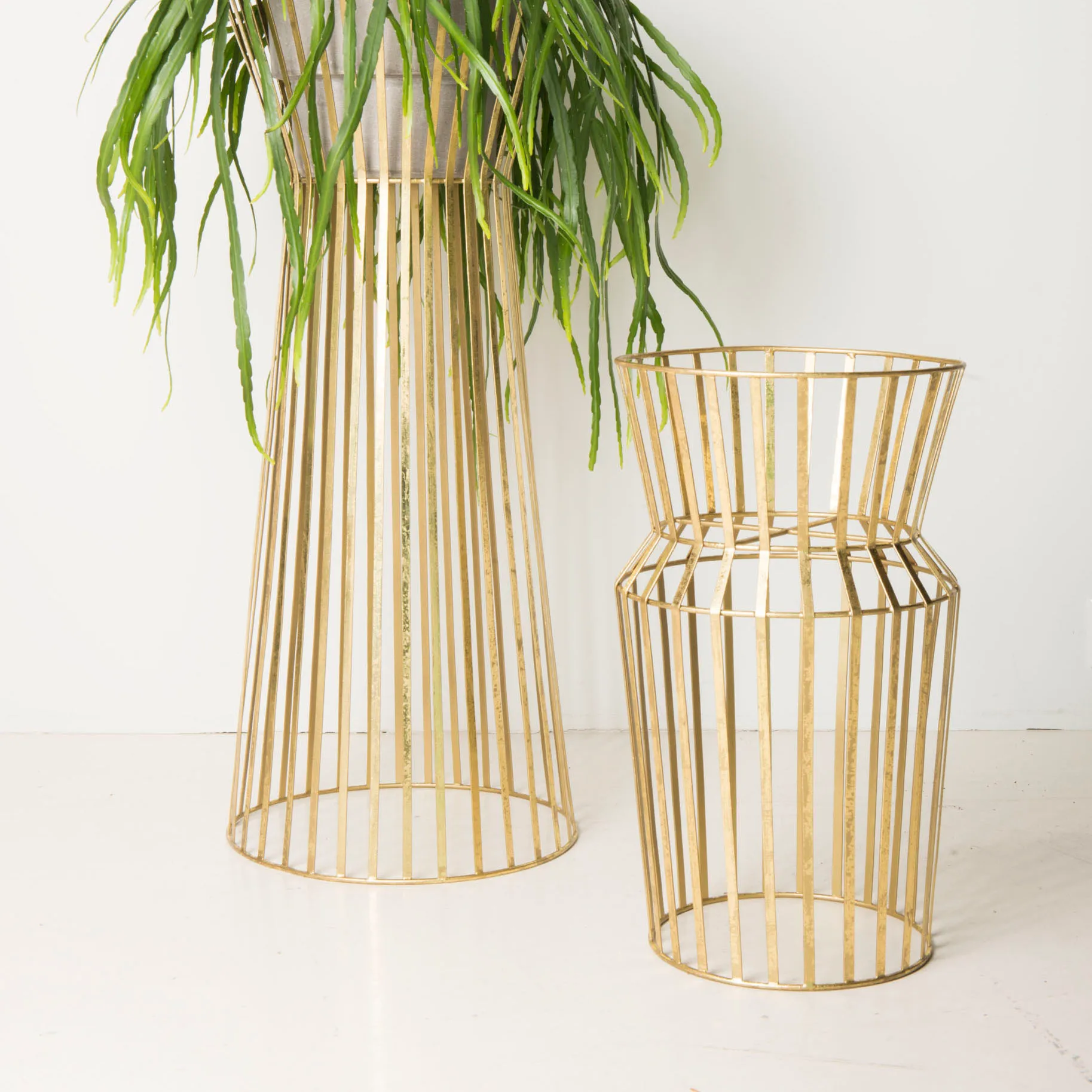 Support pour pot de fleurs small, Laiton URBAN NATURE CULTURE