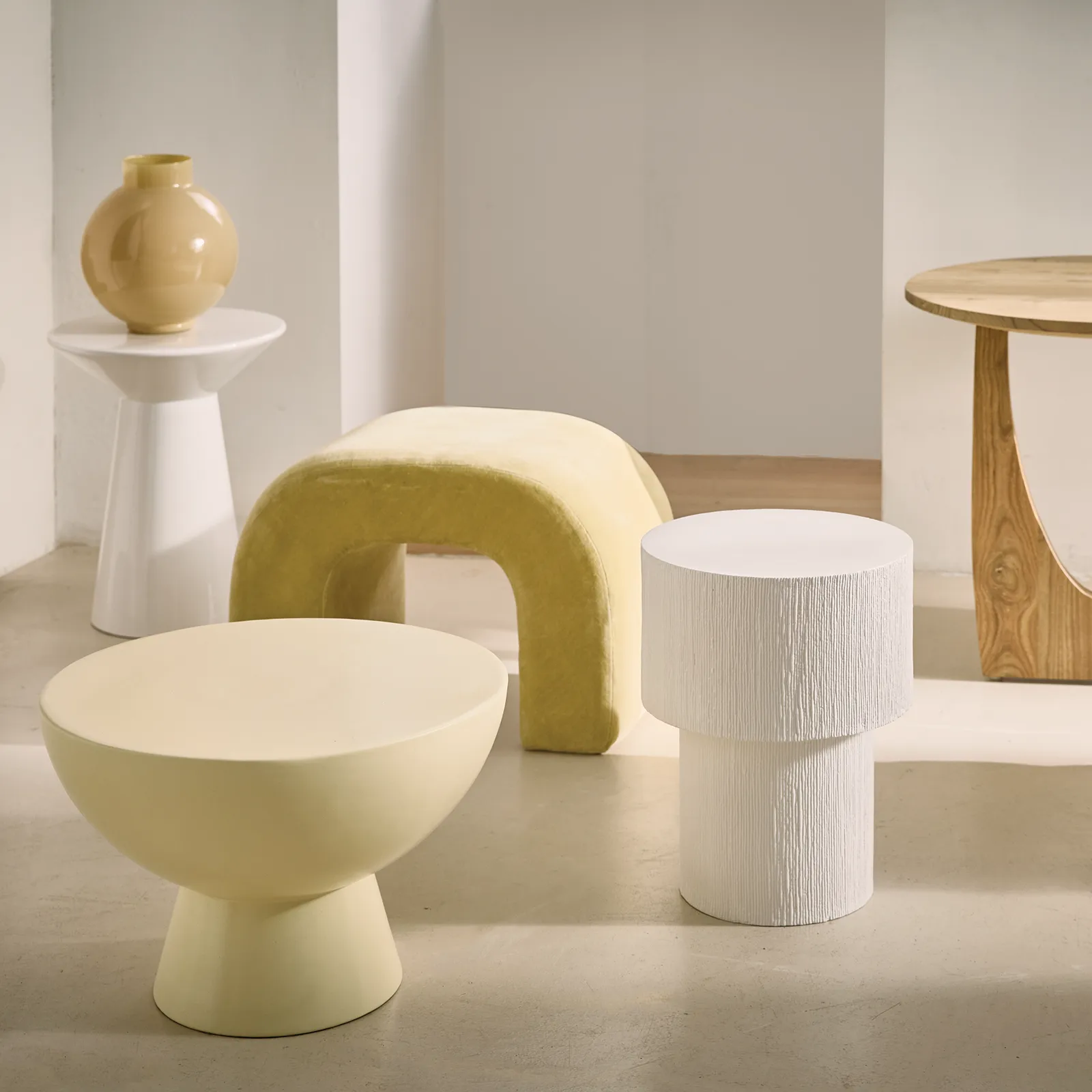 Table d'appoint Alezio Ø28,7 cm, Blanc cassé URBAN NATURE CULTURE