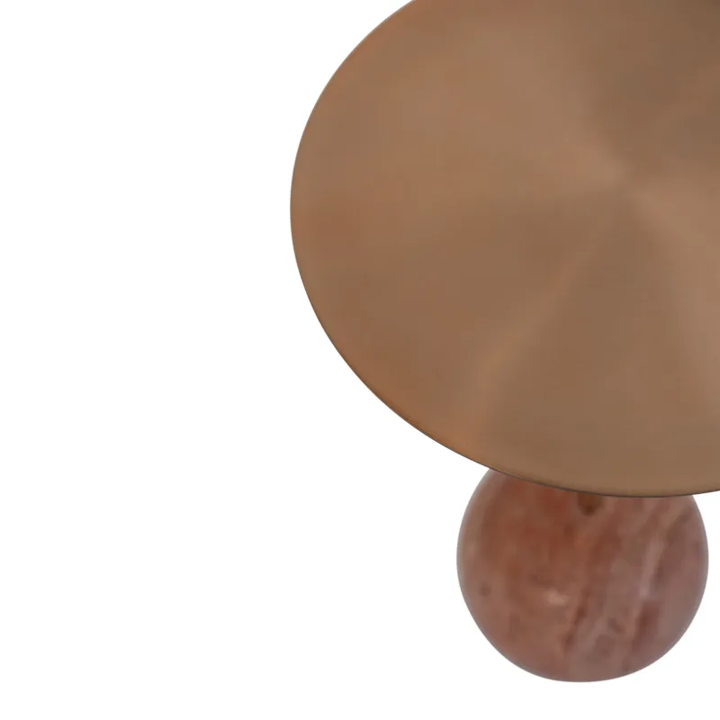 Table d'appoint Meyi Ø30x50 cm, Red URBAN NATURE CULTURE