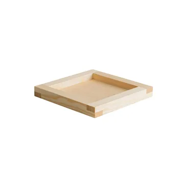 009 Tray plateau - Pin en huile-cire, 33x33x6 cm - Vaarnii