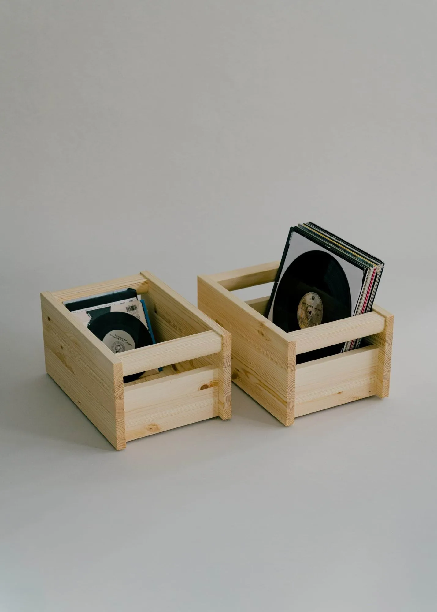 020 Koppa Crate boîte de rangement, Pin en finition huilée, taille S, 29x43x22 cm Vaarnii