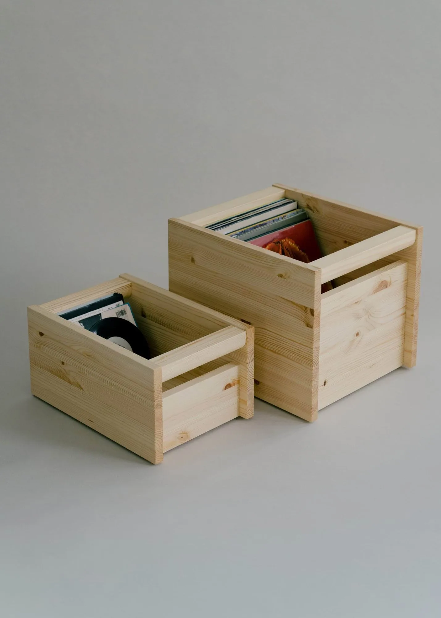 020 Koppa Crate boîte de rangement, Pin en finition huilée, taille S, 29x43x22 cm Vaarnii