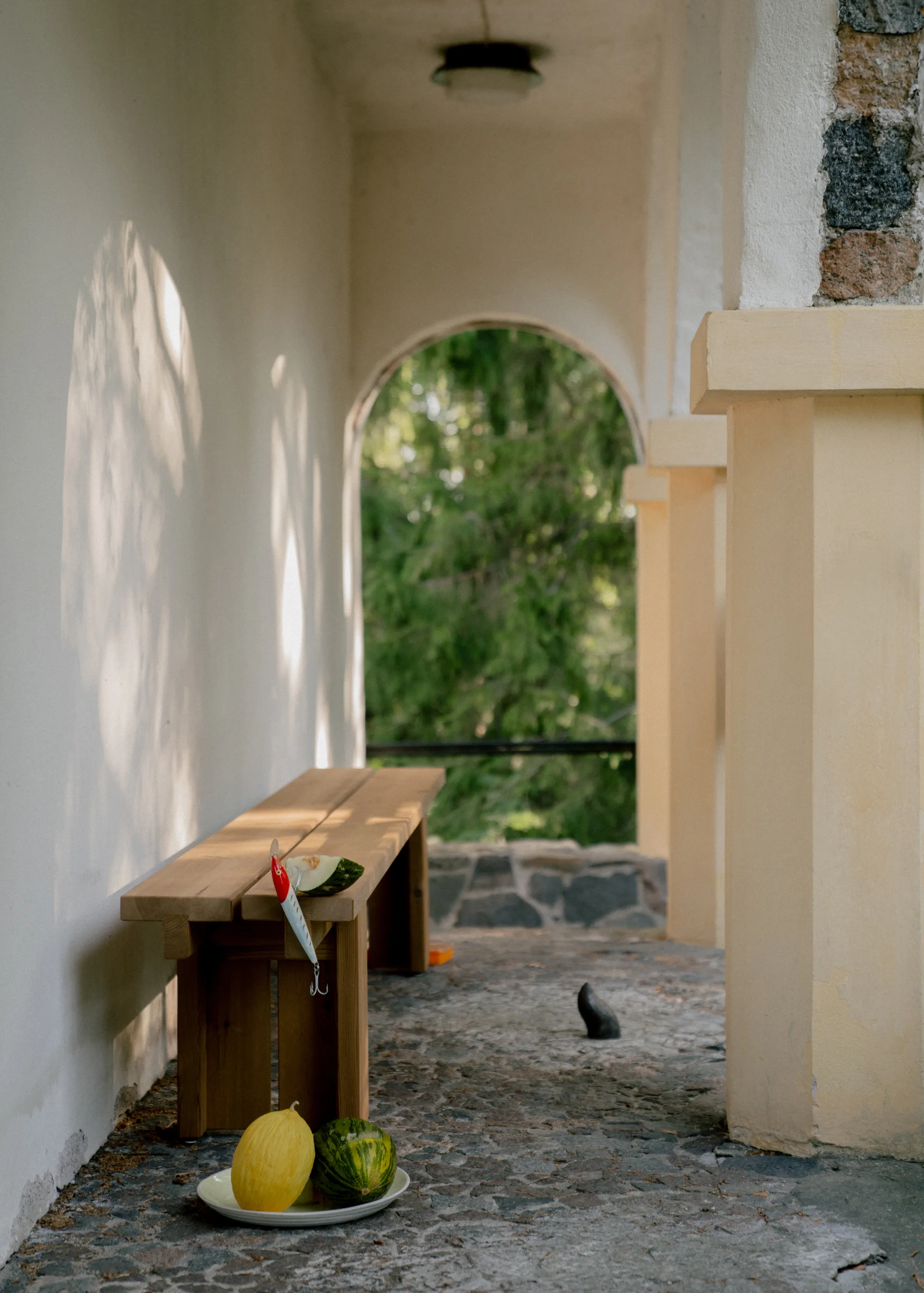 Banc 013 Osa Outdoor Bench, Pin traité thermiquement, 270×37×49 cm Vaarnii