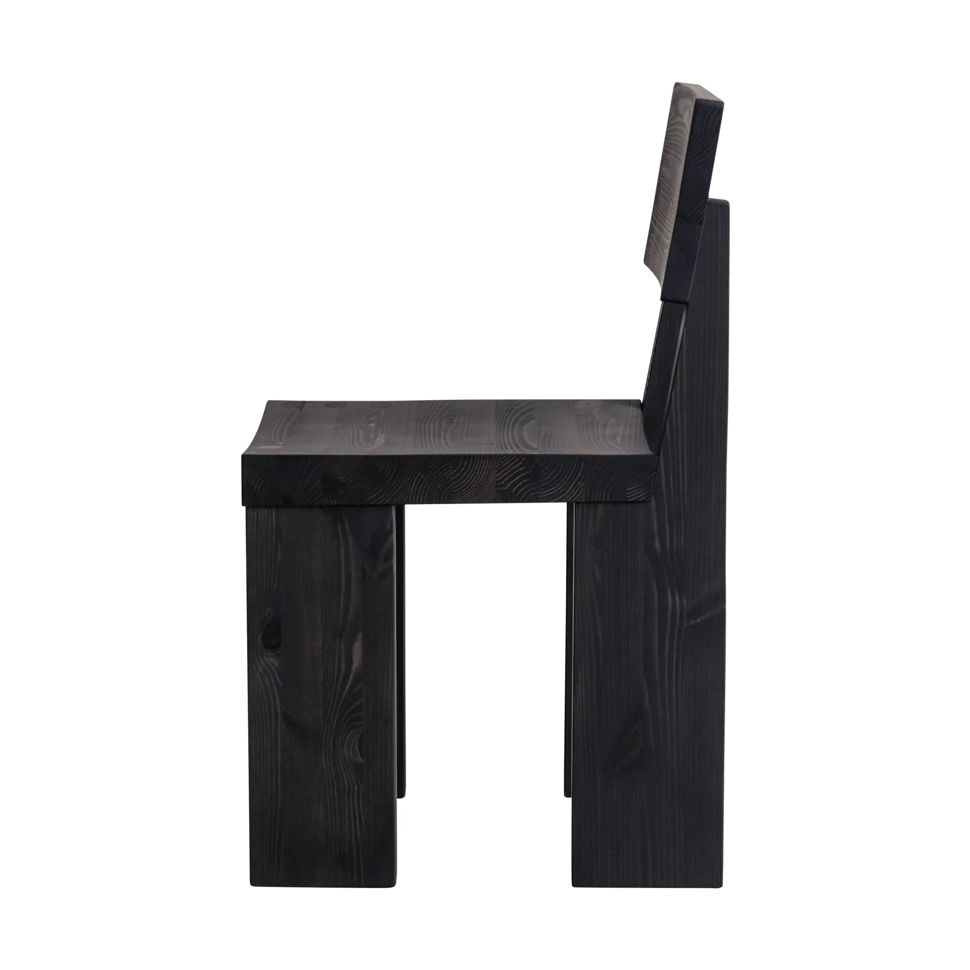 Chaise 001 Dining Chair, Pin noir teinté Vaarnii