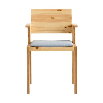 Fauteuil à accoudoirs 016 Maasto Dining Armchair - Pin en huile-cire mat, assise tapissée grise - Vaarnii