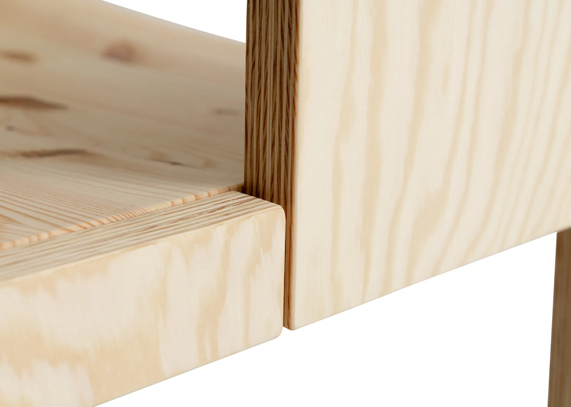 Fauteuil à accoudoirs 016 Maasto Dining Armchair, Pin en huile-cire mat Vaarnii