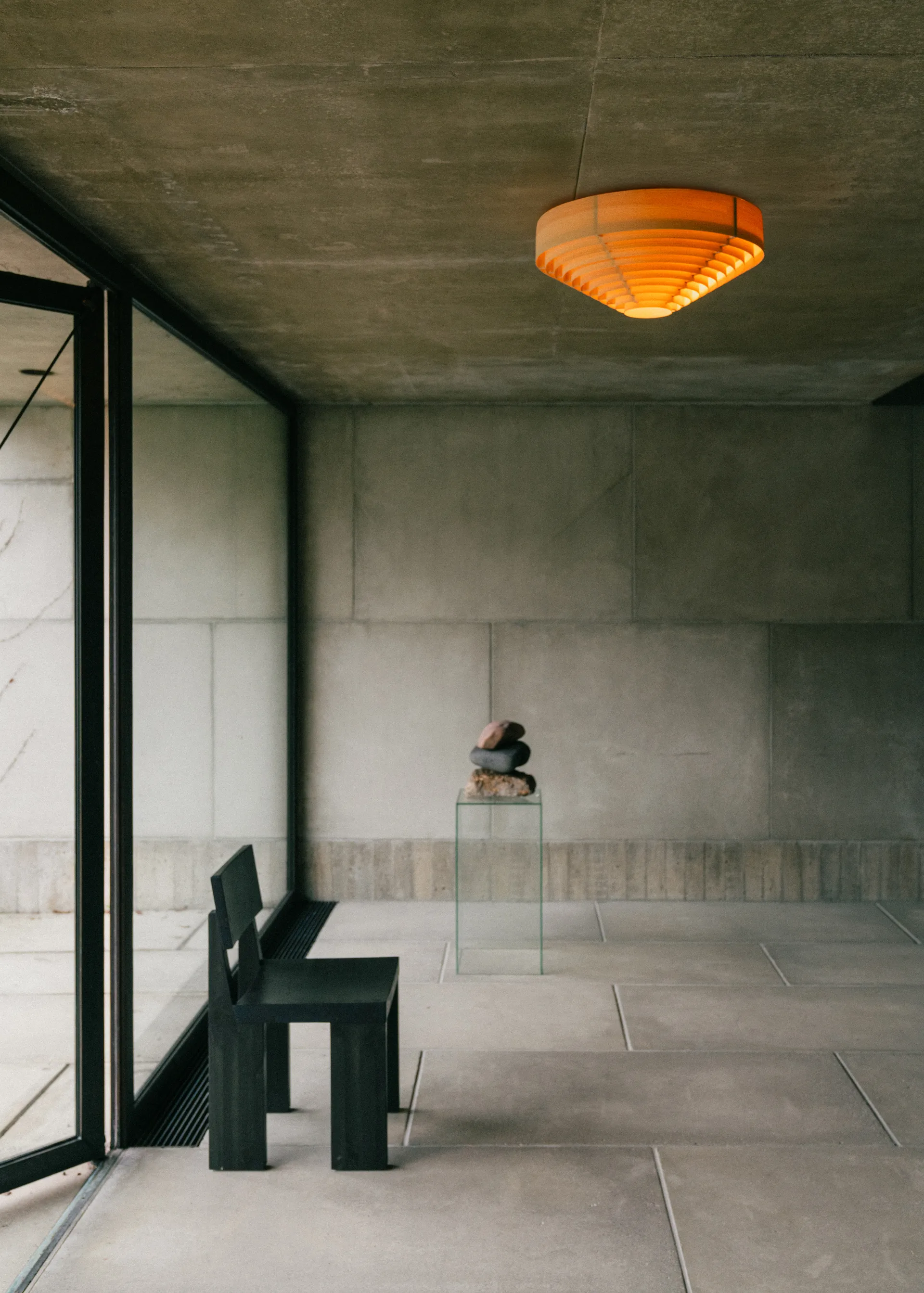 Plafonnier 1005 Hans Ceiling Light, Pin en huile-cire mat, Ø55 cm Vaarnii