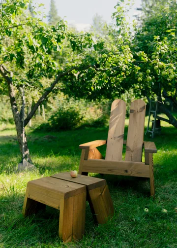 Pouf repos-pieds 015 Peace Outdoor Foot Stool - Pin traité thermiquement - Vaarnii