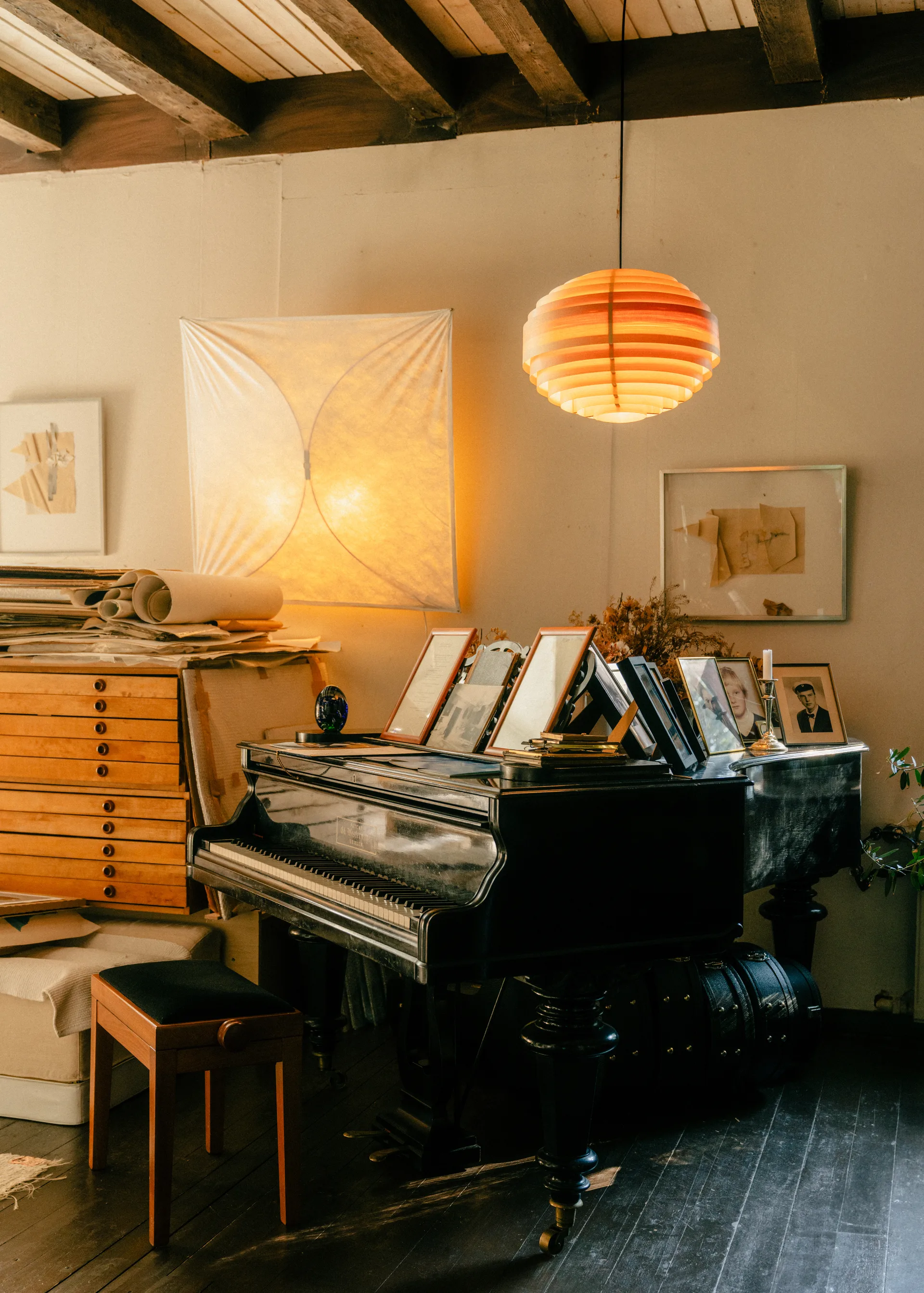 Suspension 1002 Hans Pendant, Pin en huile-cire mat, Ø46 cm Vaarnii