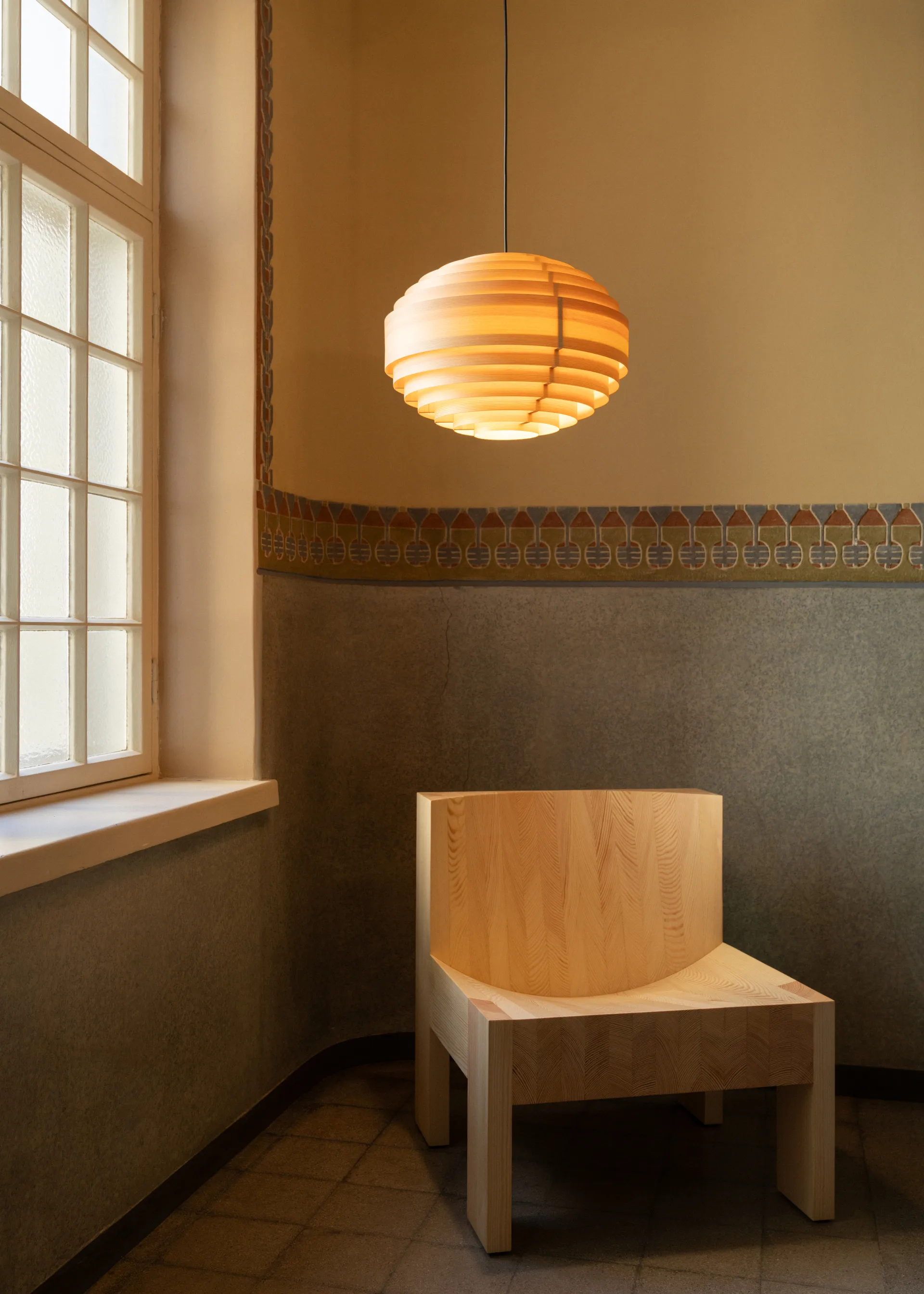 Suspension 1002 Hans Pendant, Pin en huile-cire mat, Ø46 cm Vaarnii