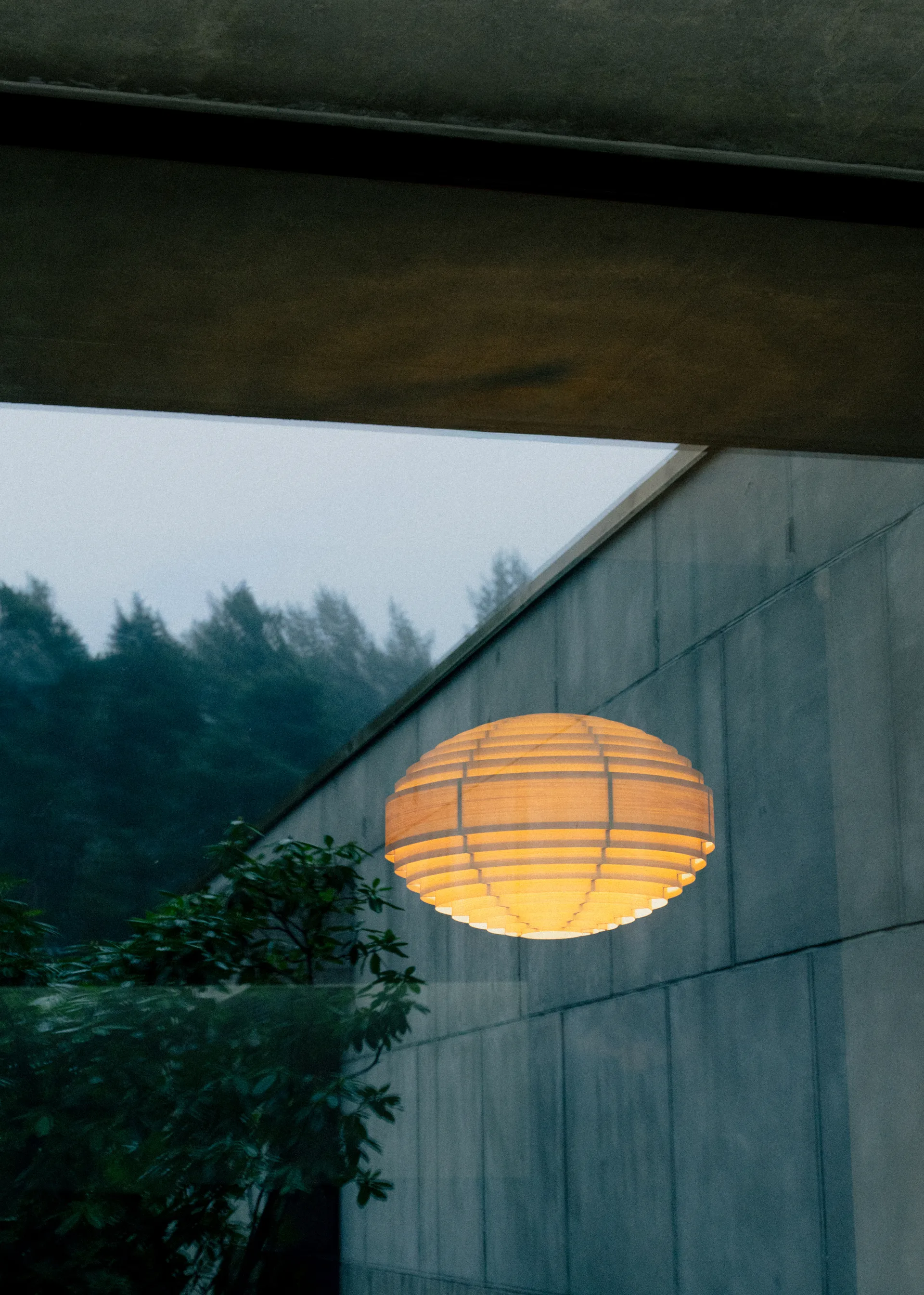 Suspension 1002 Hans Pendant, Pin en huile-cire mat, XL Ø70 cm Vaarnii