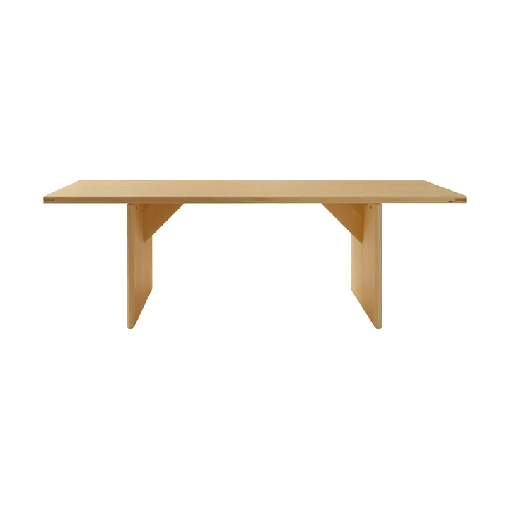 Table 012 Kolmio Dining Table - Pin en huile-cire mat, 227x95x72 cm - Vaarnii