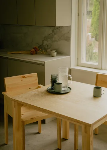 Table 016 Maasto Table - Pin en huile-cire mat, 120×120×75 cm - Vaarnii