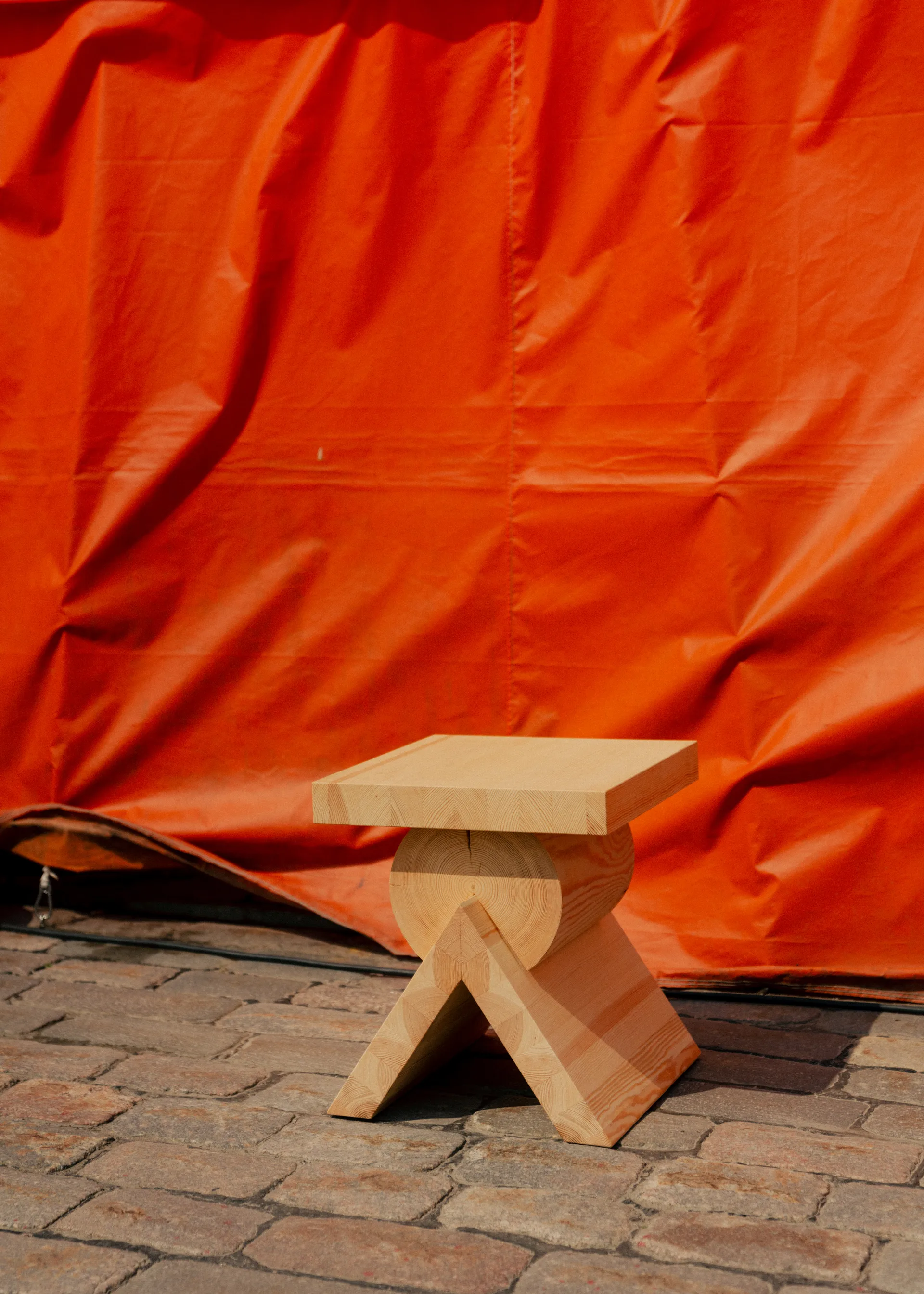 Table d’appoint 006 AA Side Table, Pin en huile-cire mat, 40x40x45 cm Vaarnii