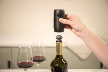 Pompe à vide électrique Wine Saver Vacuvin - Noir - Vacuvin