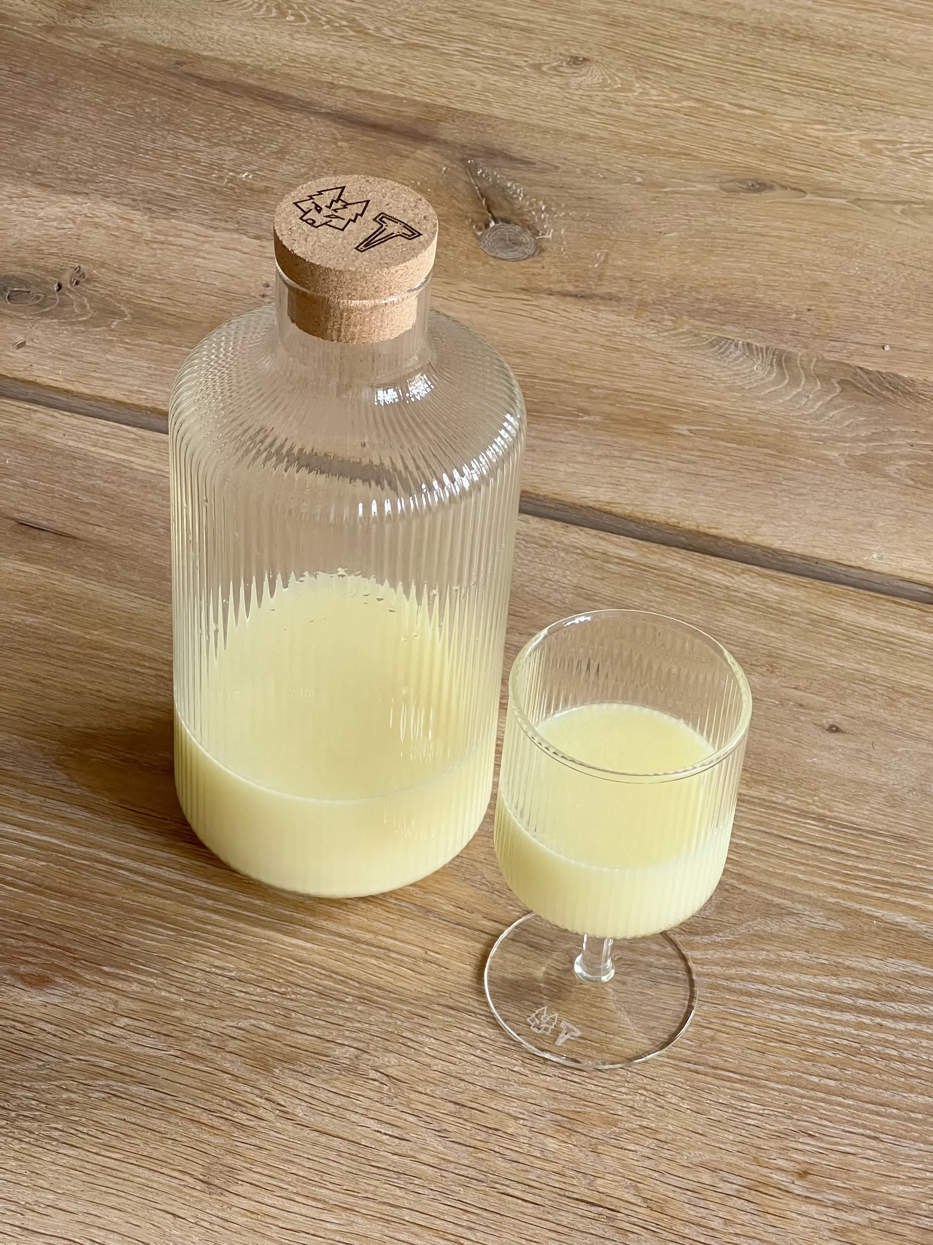 Carafe YKON 1,5 L, Transparent Vargen & Thor