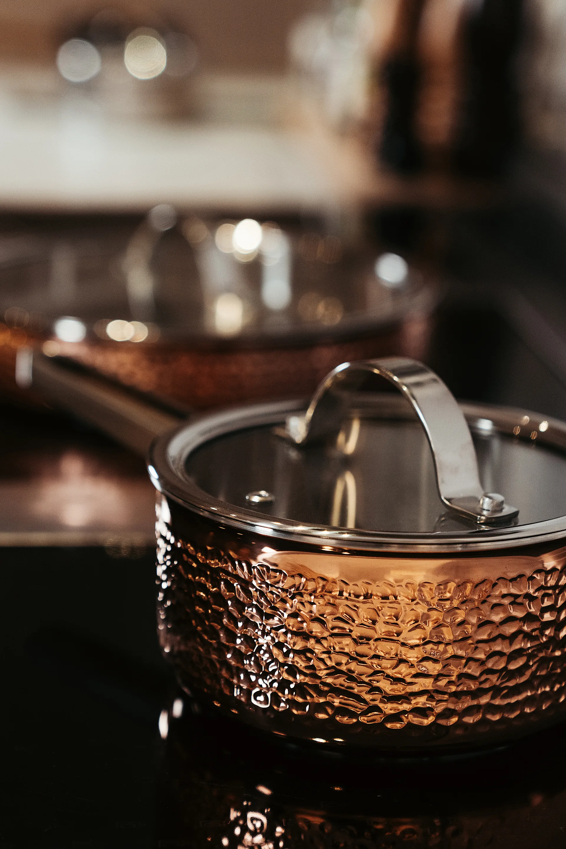 Casserole en cuivre martelée avec couvercle Mjölner, Vera, 1,6 L Vargen & Thor