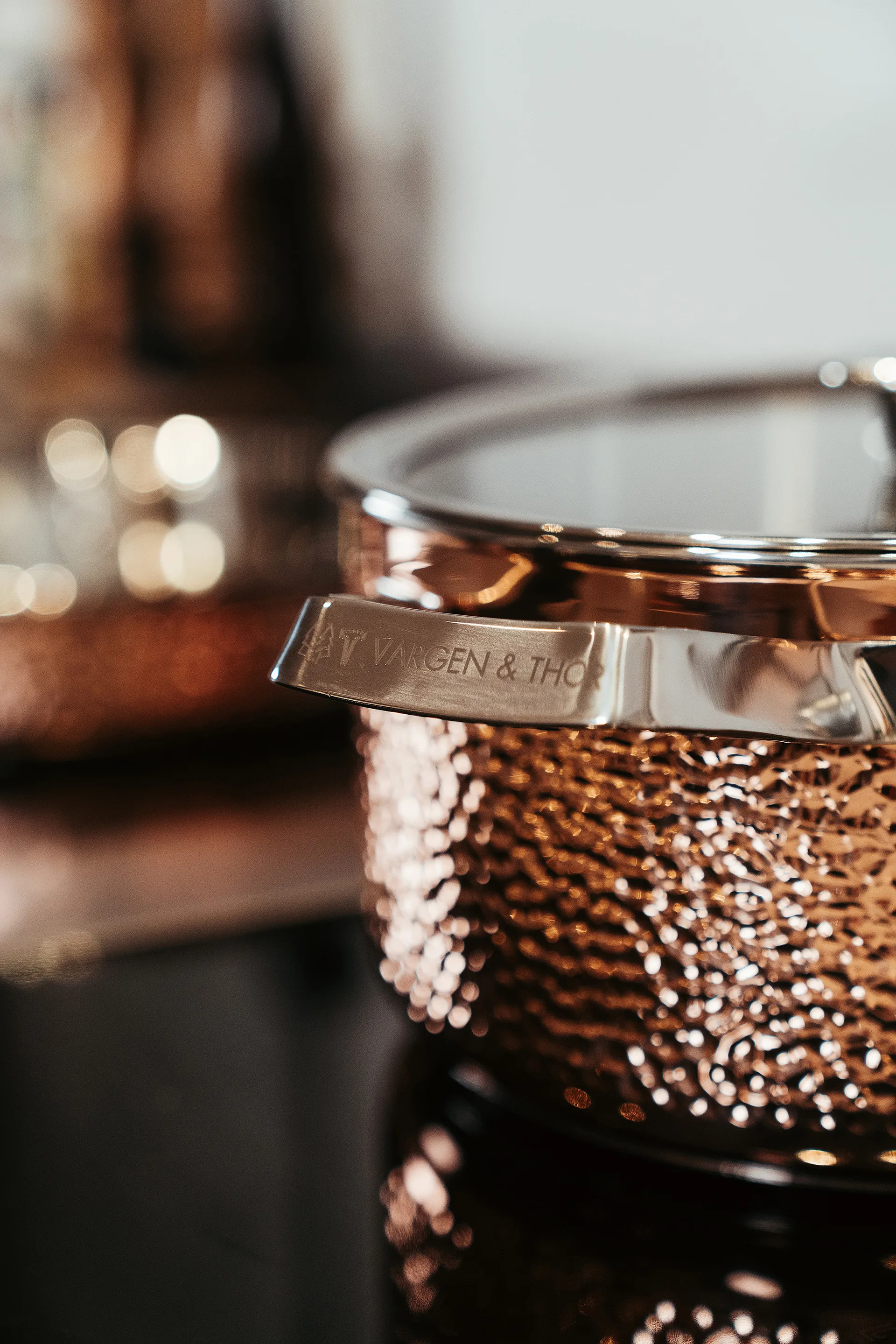 Cocotte en cuivre martelée avec couvercle Mjölner, Miranda, 4 L Vargen & Thor