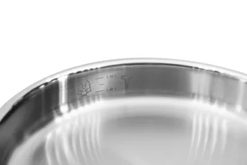 Poêle en cuivre martelé Modell M1 avec couvercle Ø28 cm - Chrome avec couvercle - Vargen & Thor