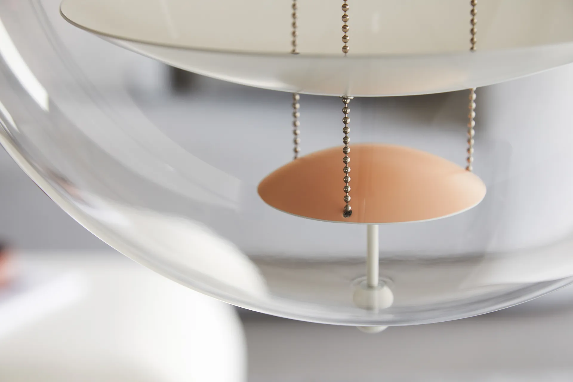 Suspension VP Globe Warm Peach, Ø40 cm Verpan