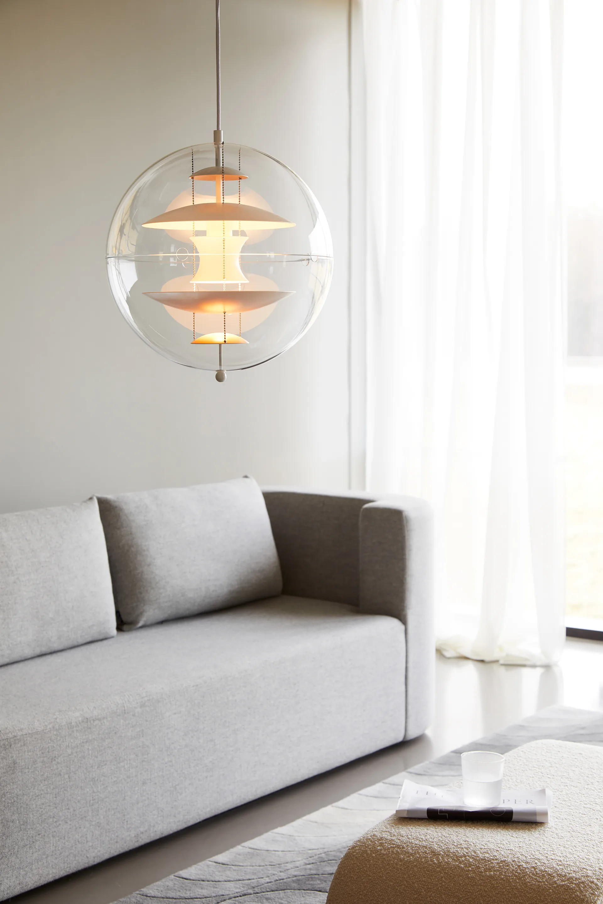 Suspension VP Globe Warm Peach, Ø40 cm Verpan