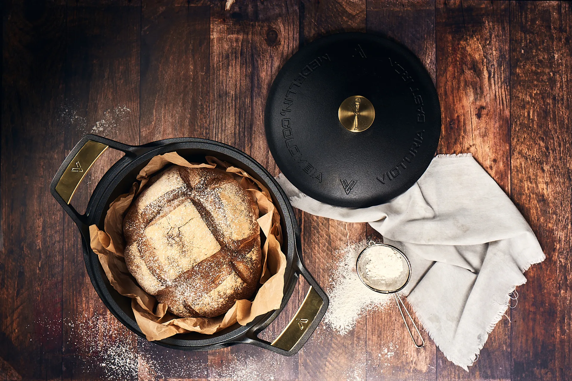 Cocotte Signature avec couvercle en fonte 5,5 L, Noir Victoria