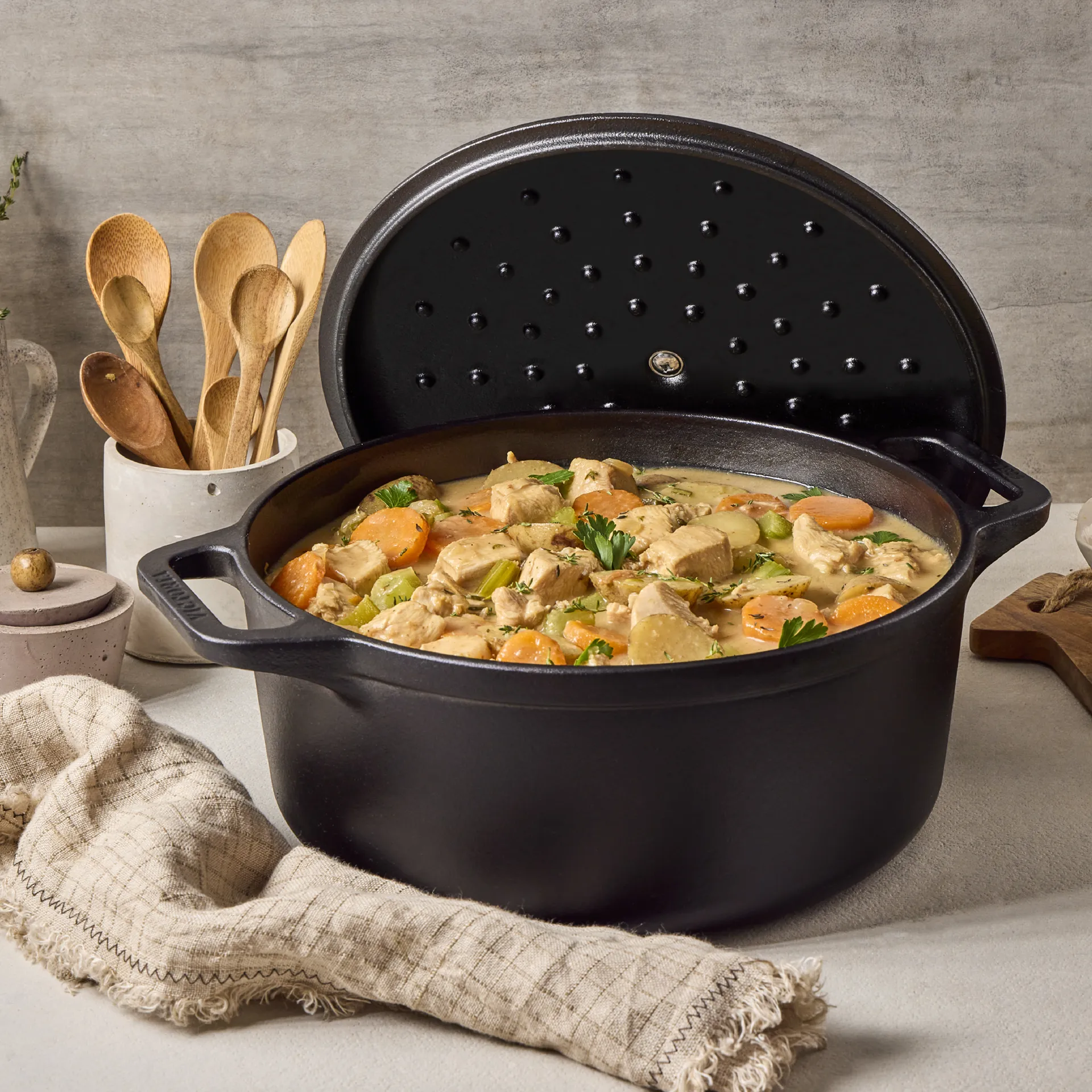 Victoria cocotte en fonte enameled, 5,7 L Victoria