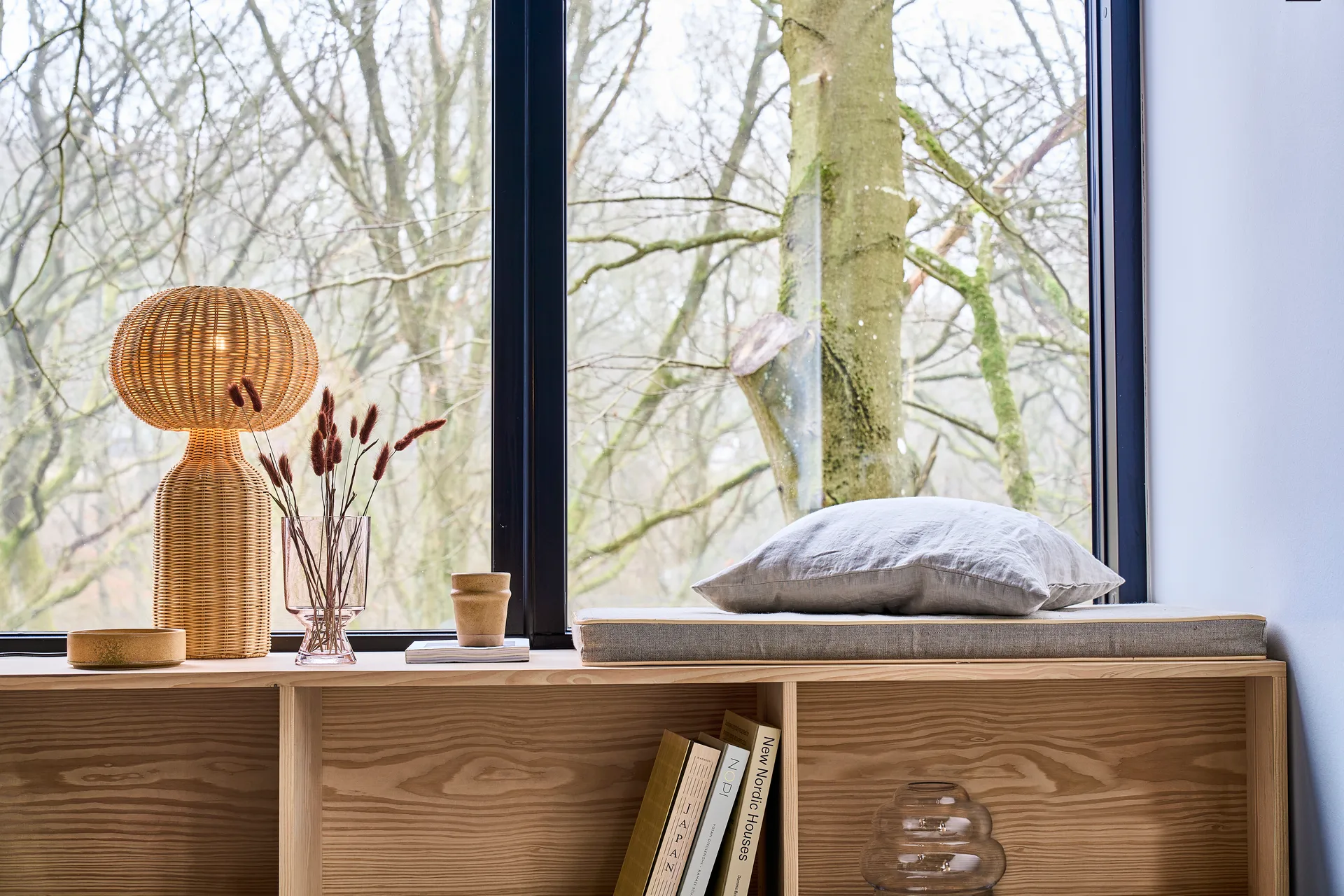 Lampe de table en rotin naturel Vinka Ø30, Natur Villa Collection