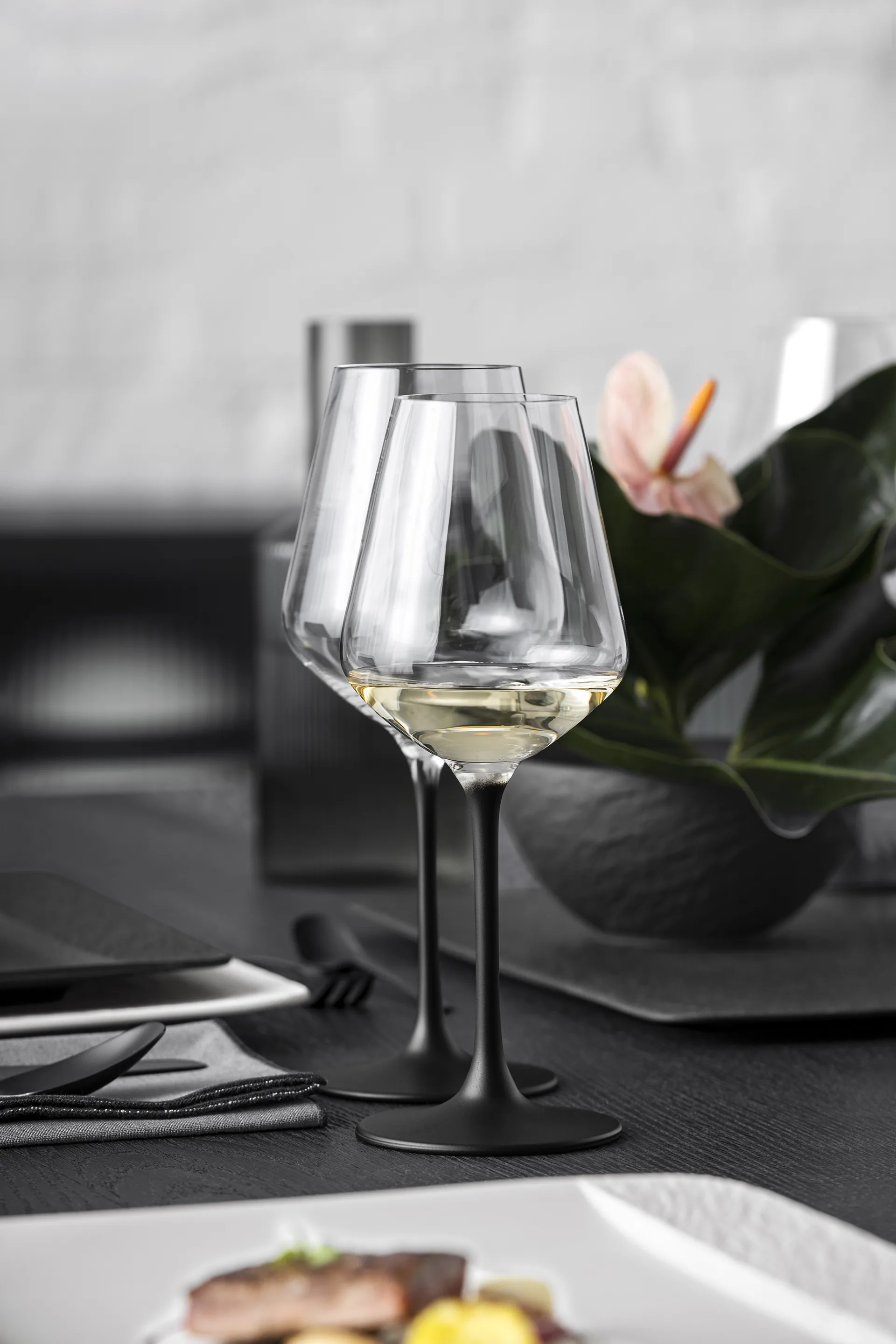 Verre à vin blanc Manufacture Rock 38 cl, lot de 4, Transparent-noir Villeroy & Boch