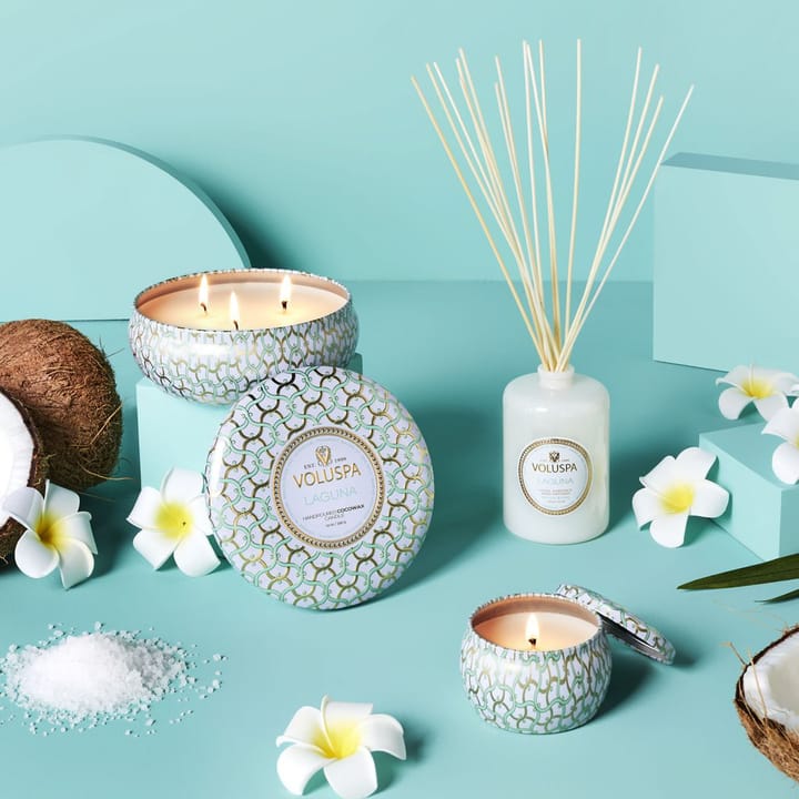 Bougie parfumée Maison Blanc 3-wick Tin 40 heures, Laguna Voluspa