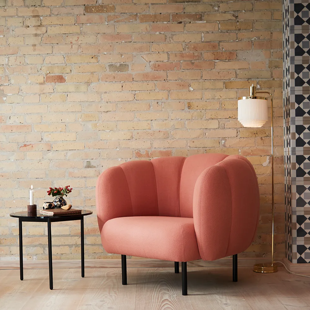 Lampadaire Fringe, pale pink, acier plaqué laiton Warm Nordic