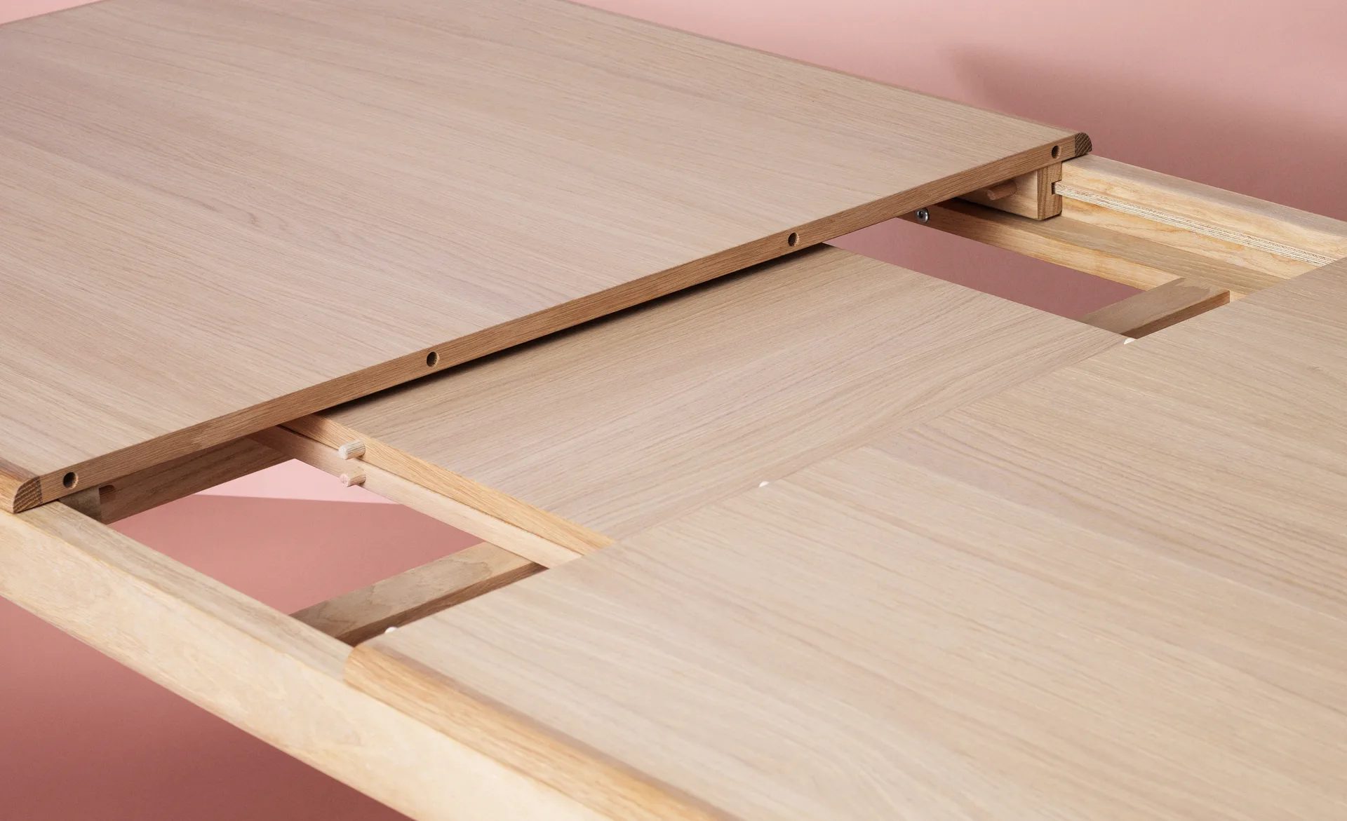 Table à manger Evermore avec 2 rallonges de 45 cm chacune, Natural oak, 160 cm Warm Nordic