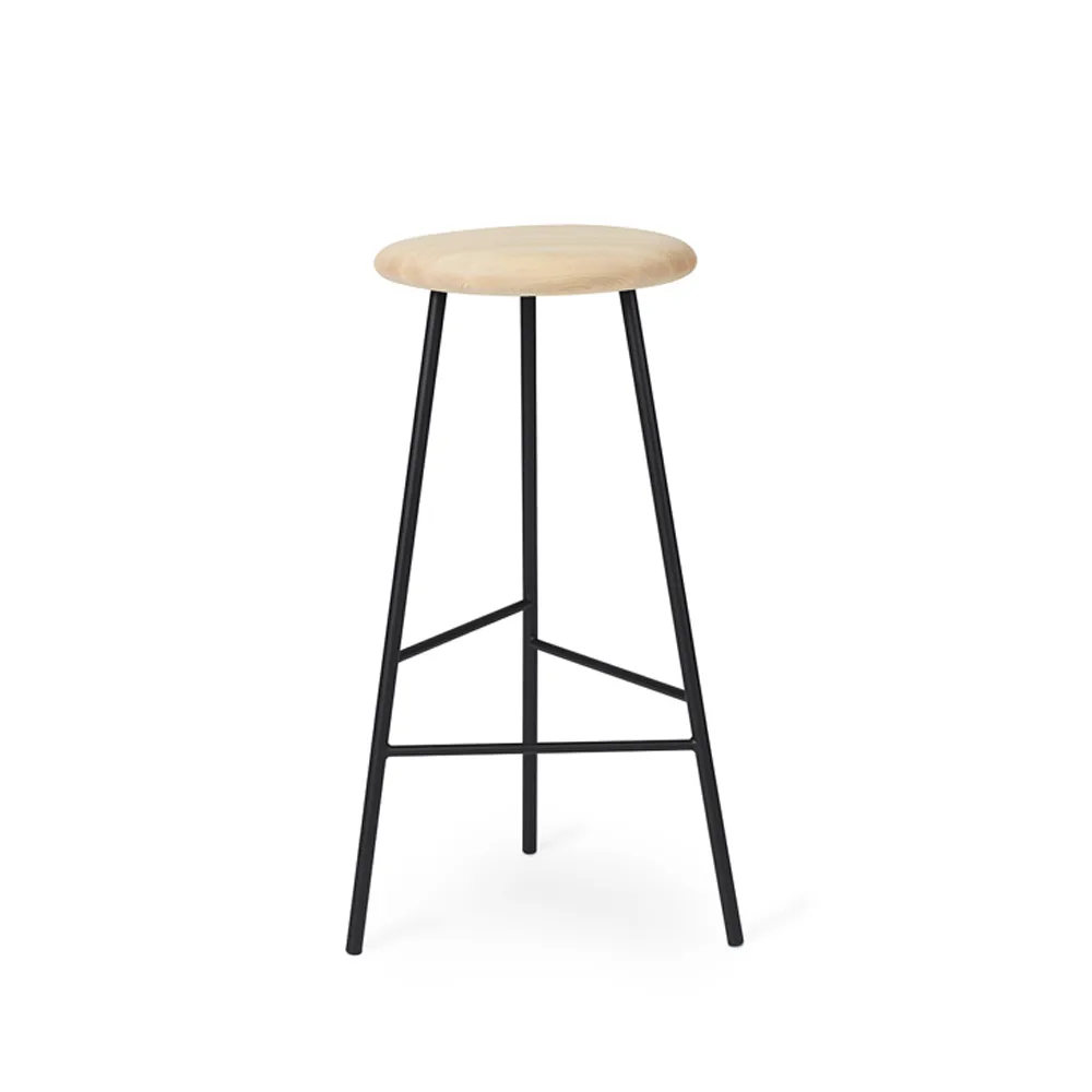 Tabouret de bar Pebble, frêne huilé, h.75, structure noire Warm Nordic