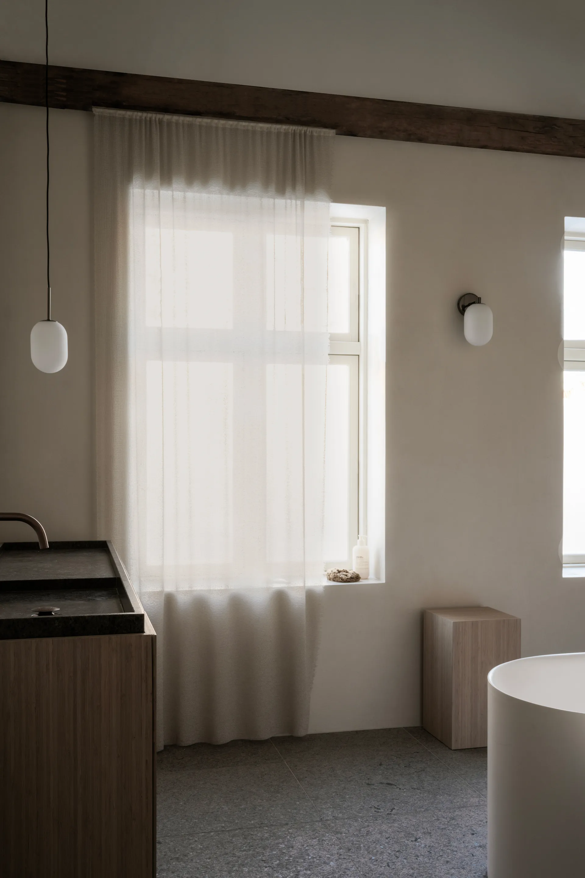 Applique Noor 18 cm, White Watt & Veke