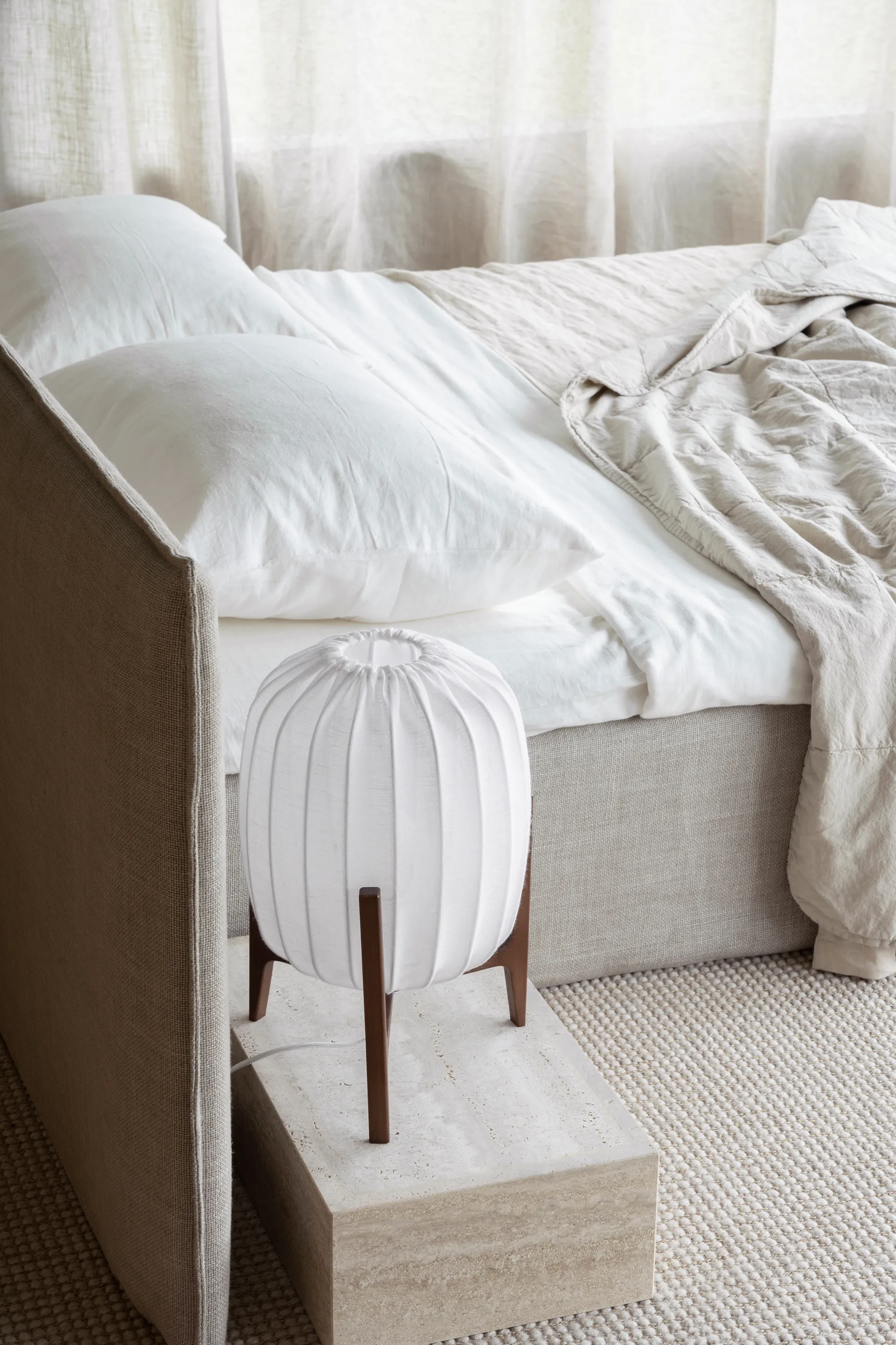 Lampe de table Prisma, Dark ash-white Watt & Veke