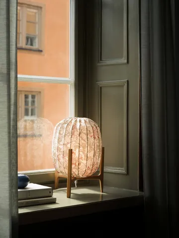 Lampe de table Prisma - Oak-Honeysuckle blush, Ø27x42 cm - Watt & Veke
