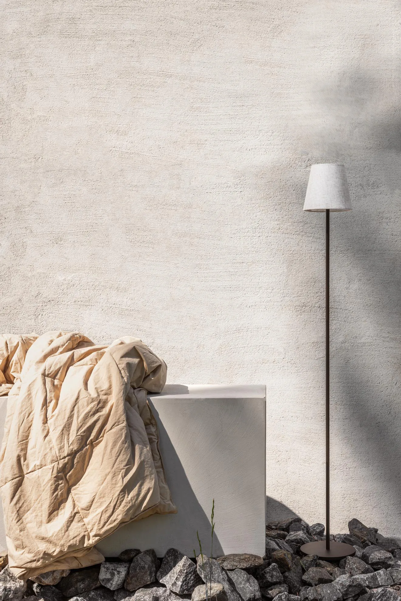 Lampe sur pied portable Tyra floor Ø14 cm, Coffee Watt & Veke