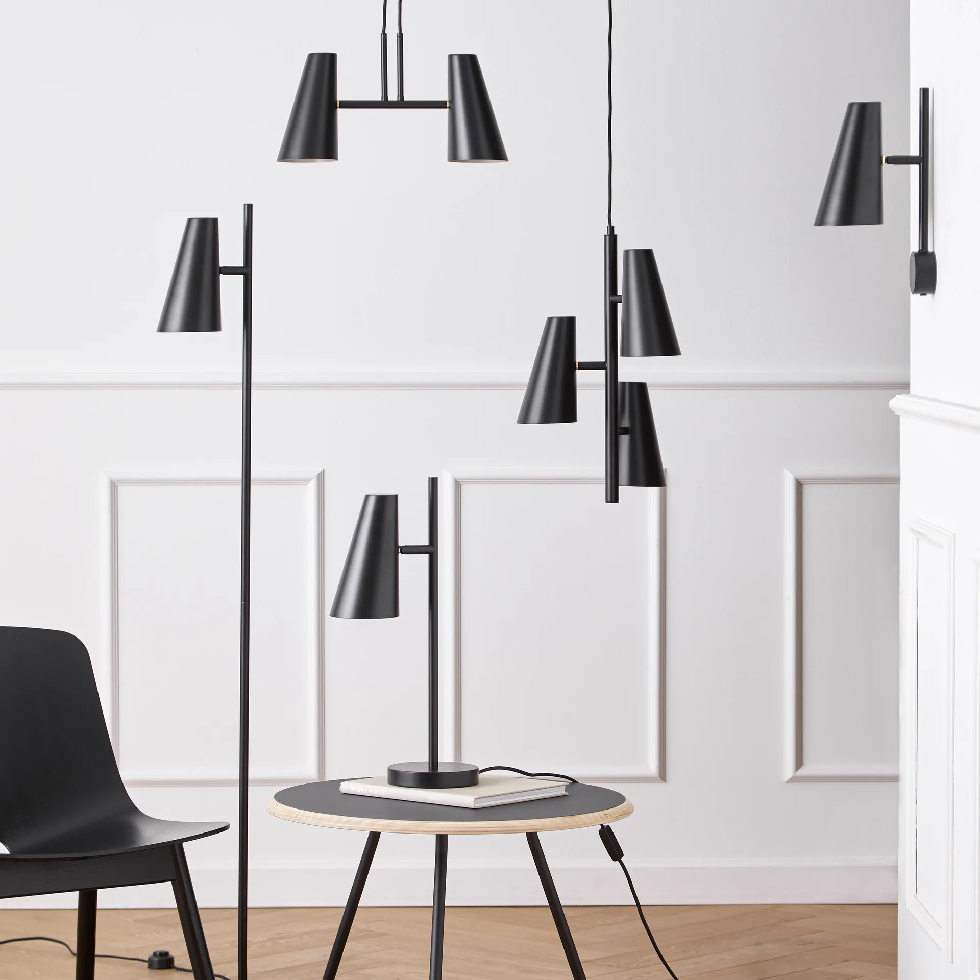 Applique murale Cono, Noir Woud
