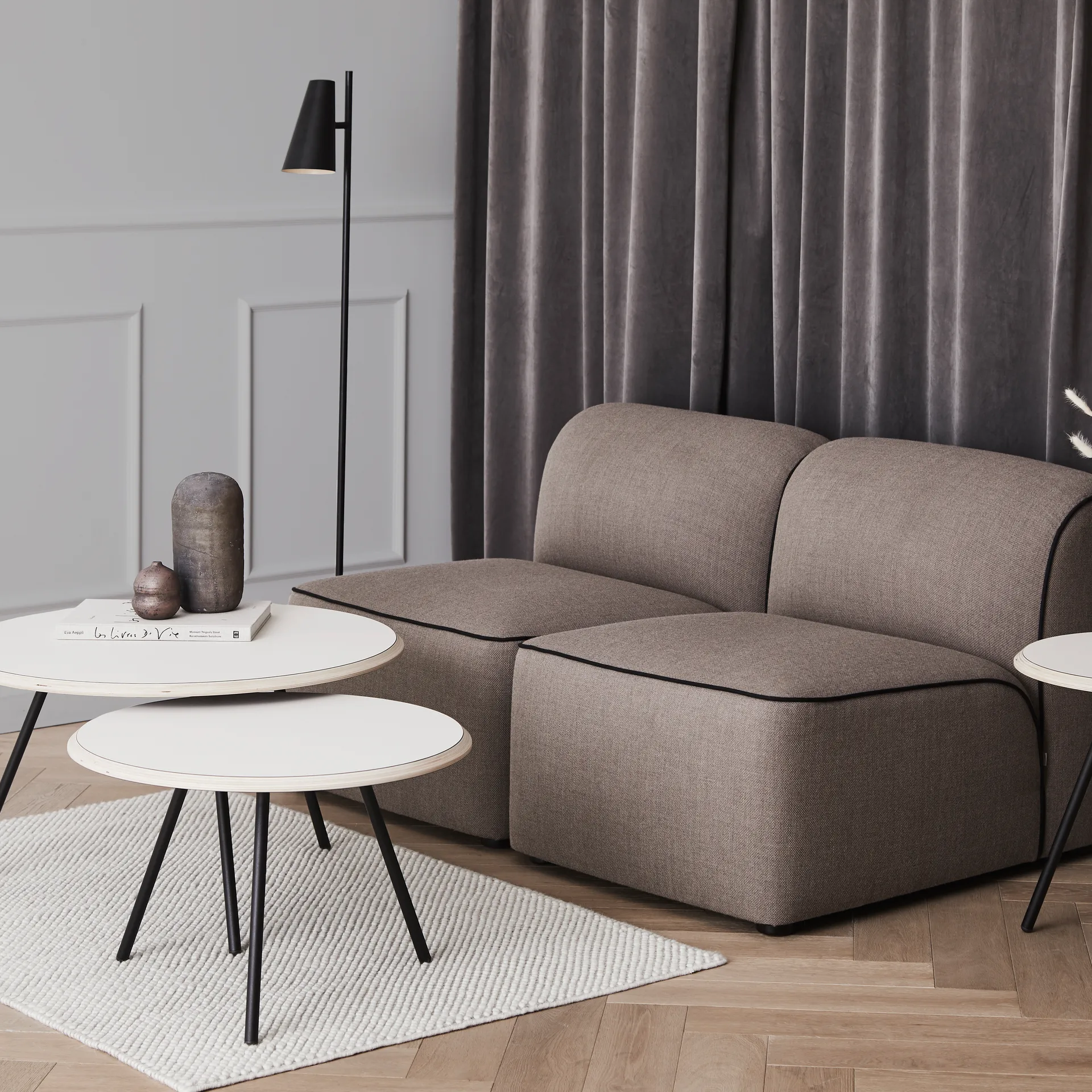 Lampadaire Cono, Noir Woud