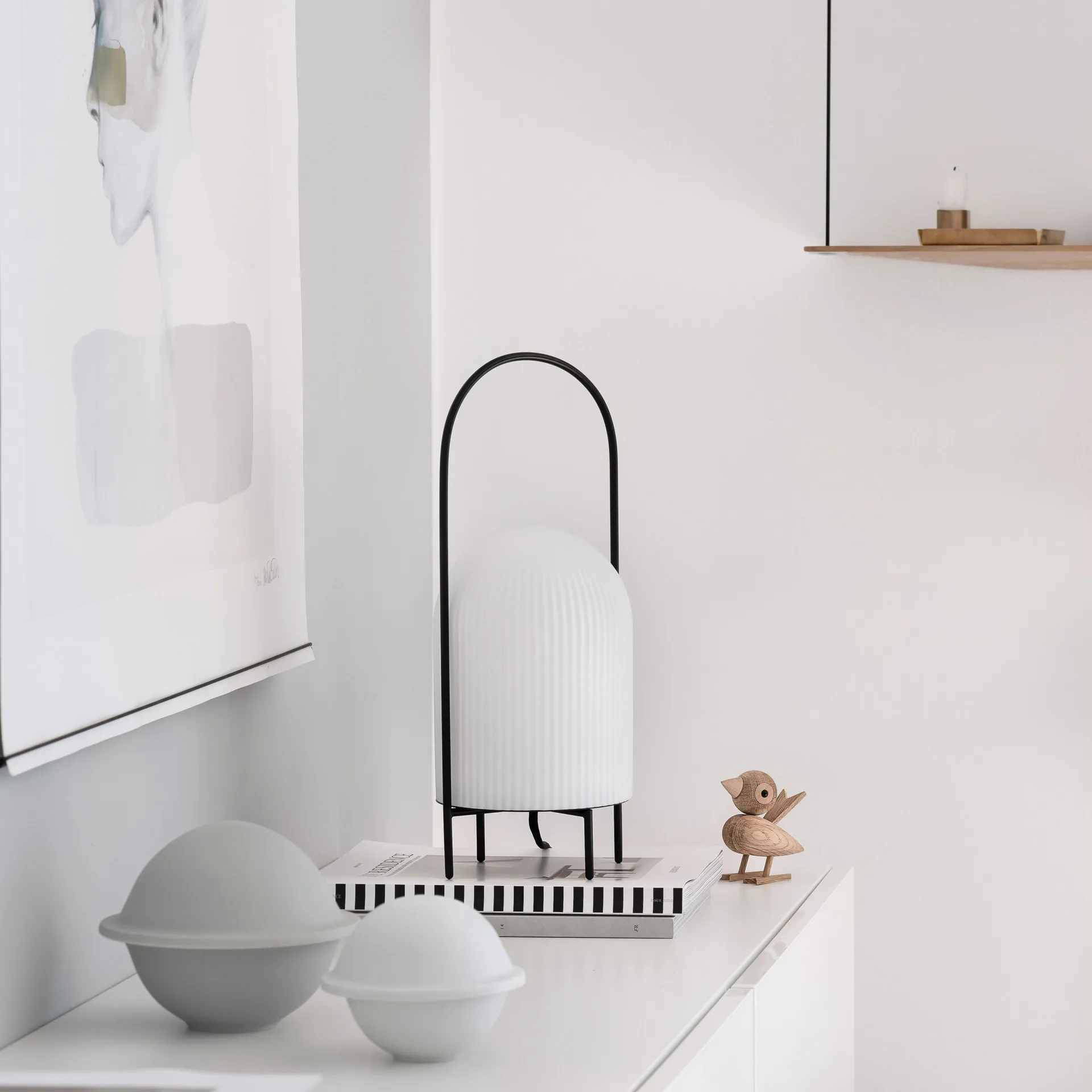 Lampe de table Ghost, Noir-verre opal brillant Woud