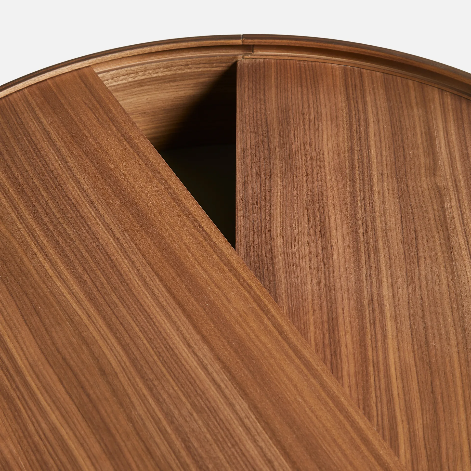 Table basse Arc Ø66 cm, Noyer Woud