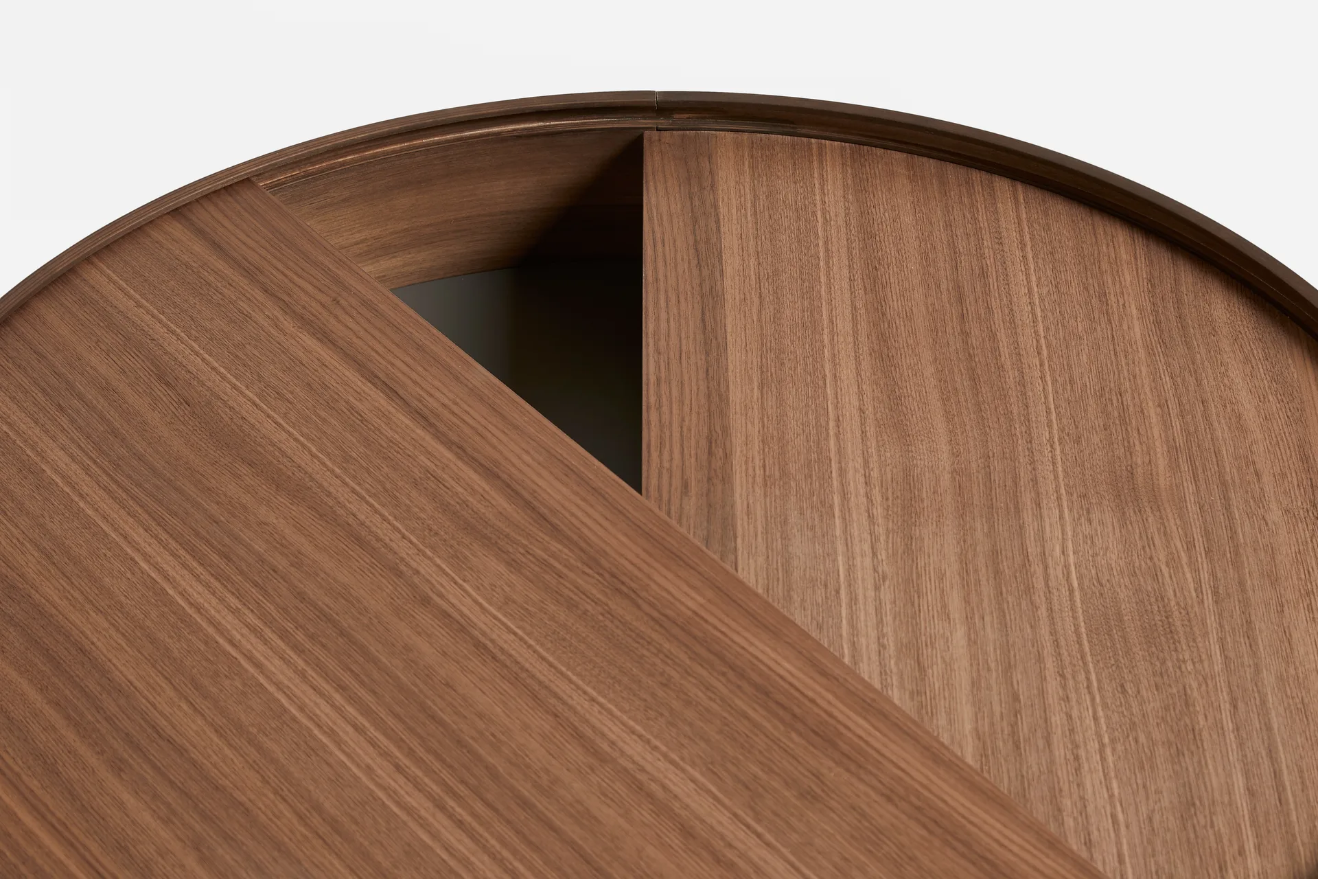 Table basse Arc Ø89 cm, Noyer Woud