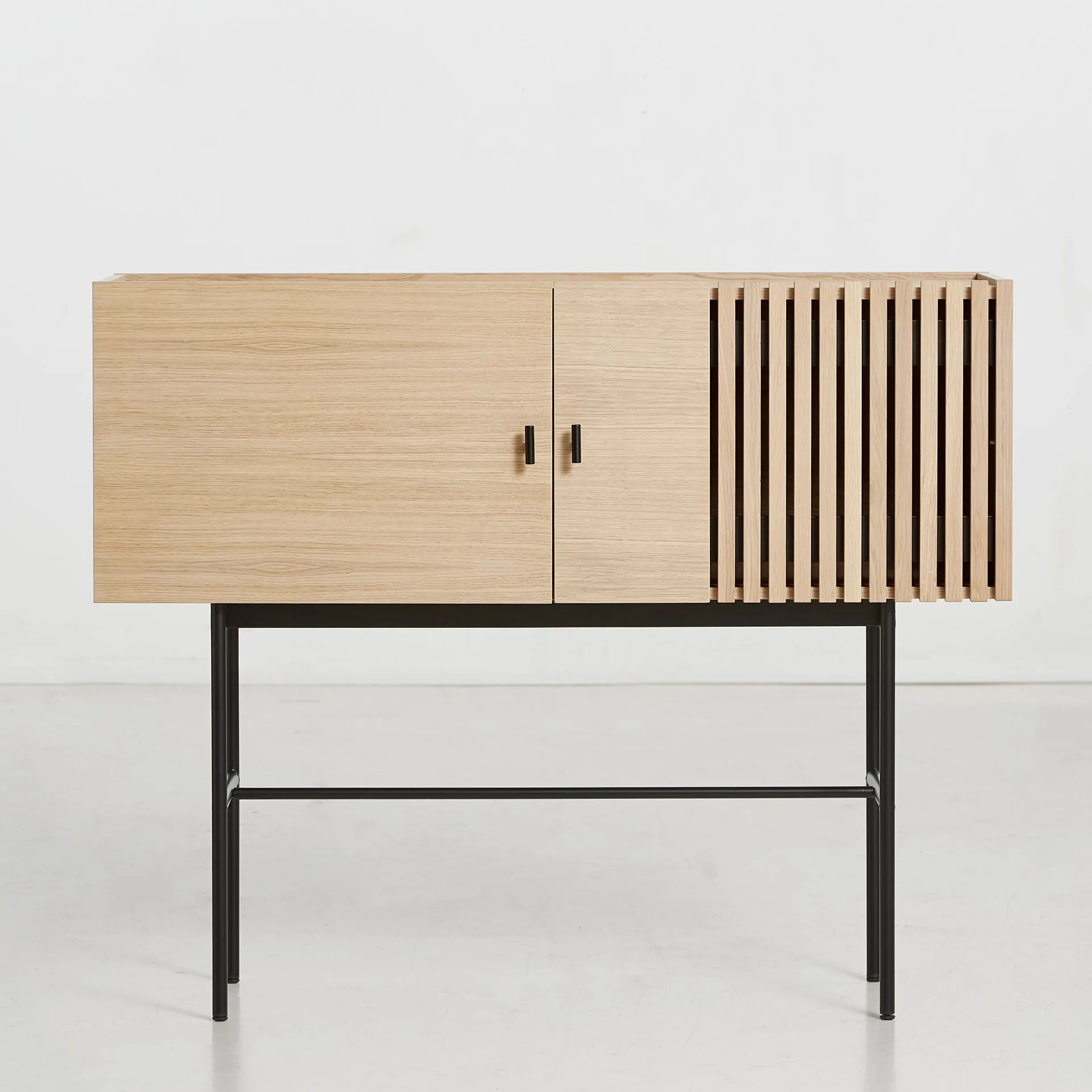 Table d'appoint Array, 120 cm, chêne pigmenté blanc Woud