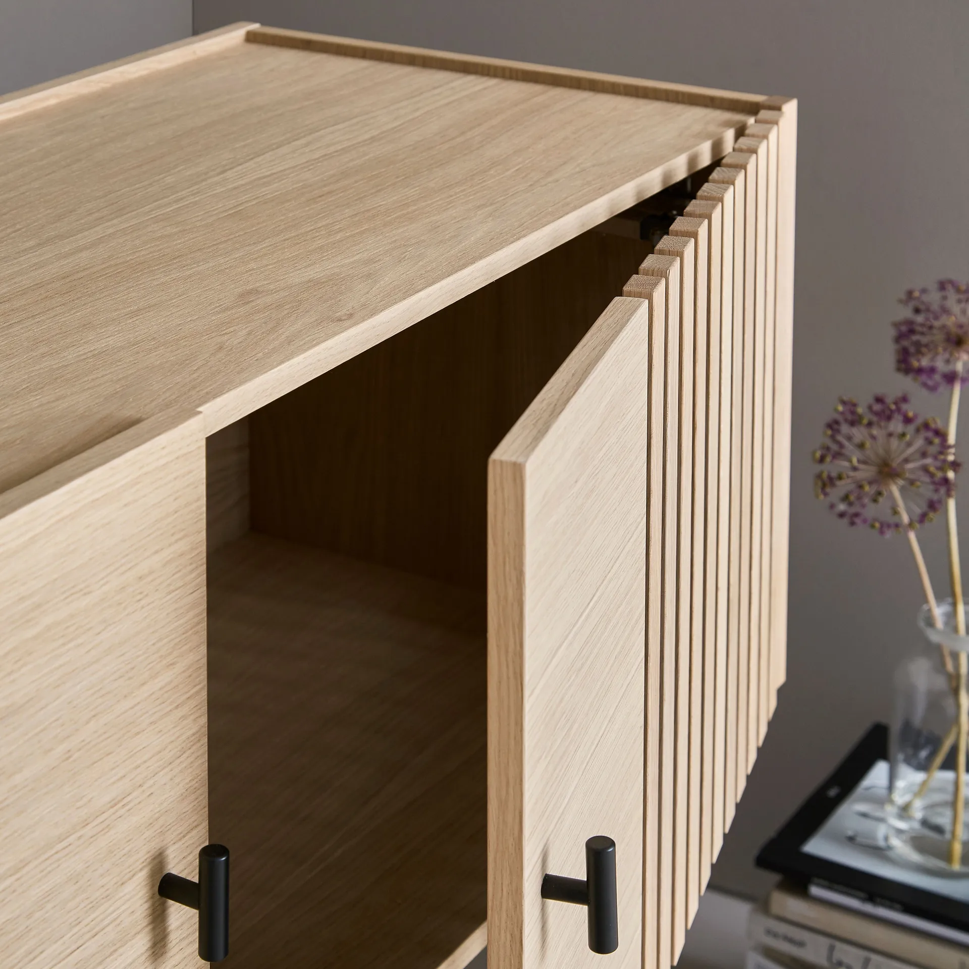 Table d'appoint Array, 120 cm, chêne pigmenté blanc Woud