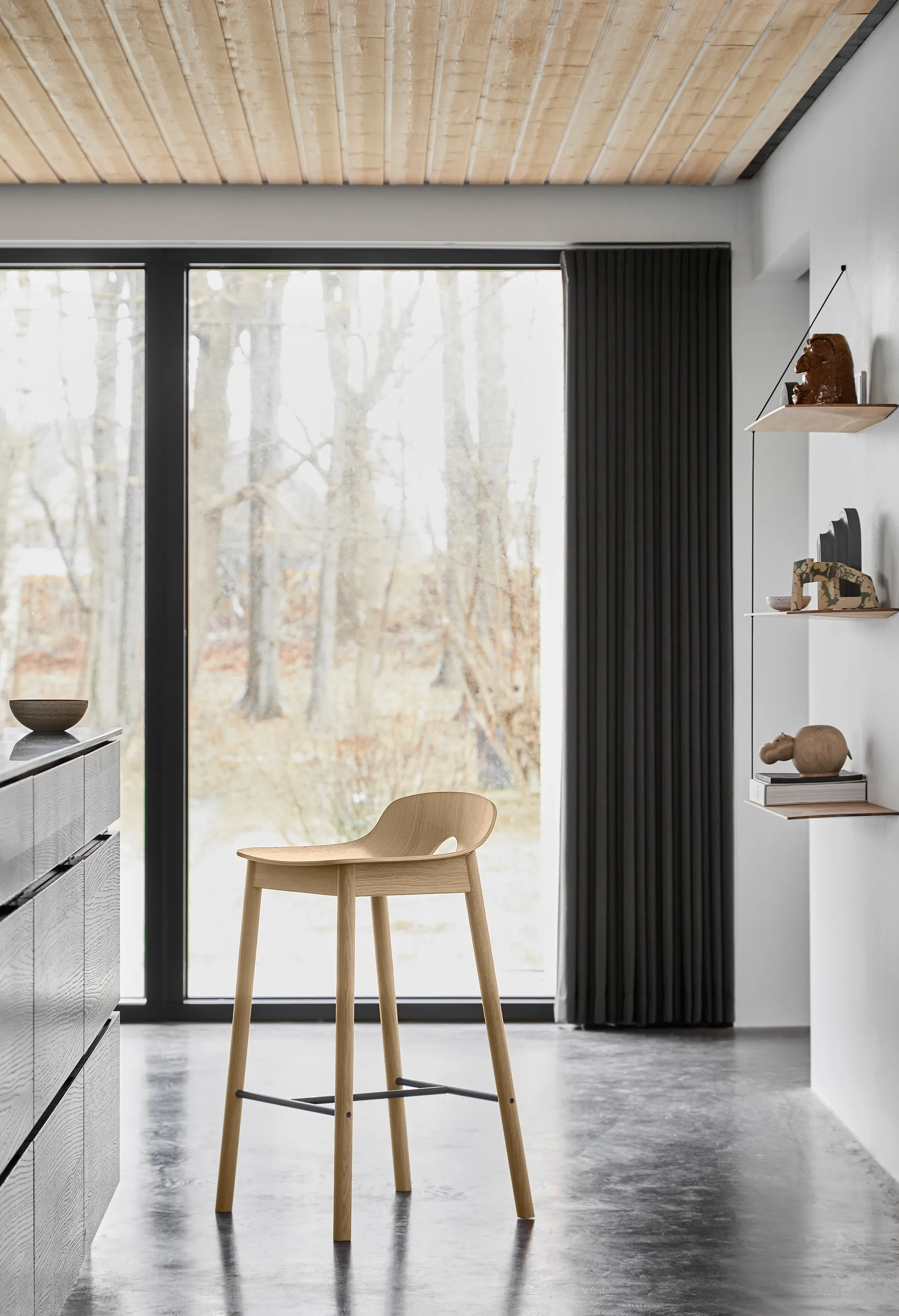 Tabouret de bar Mono 65 cm, Chêne pigmenté blanc Woud